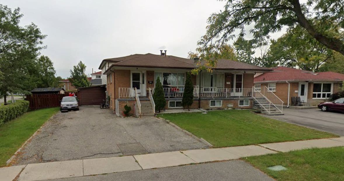 3142 PURNELL Court MAIN, Mississauga, ON L4T 2J6