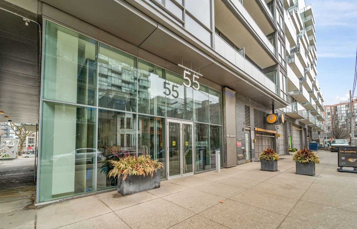 55 Stewart Street 905, Toronto C01, ON M5V 2V1