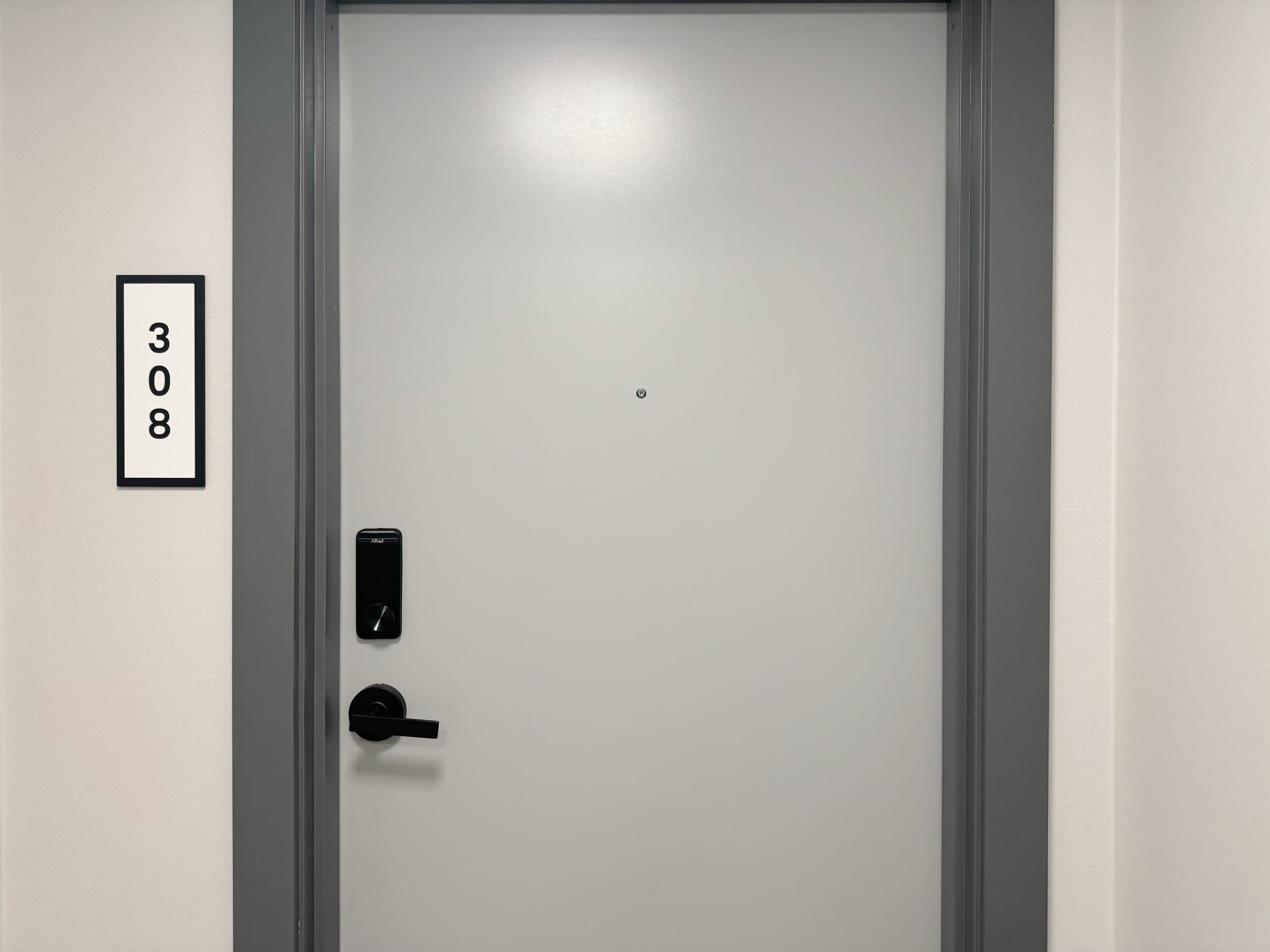 758 Dovercourt Road 308, Toronto W02, ON M6H 0G7