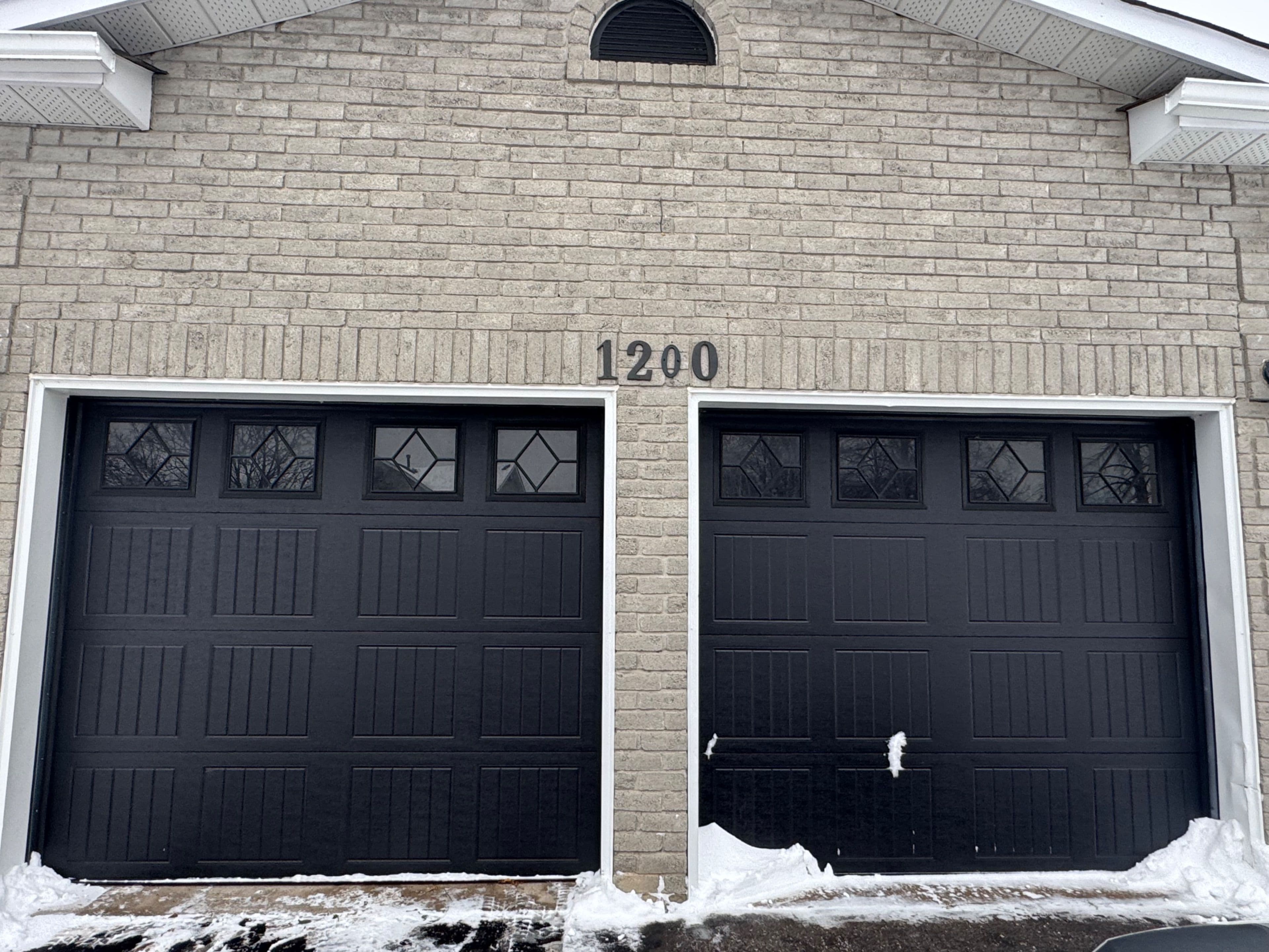 1200 Maple Gate Main, Pickering, ON L1X 1T6