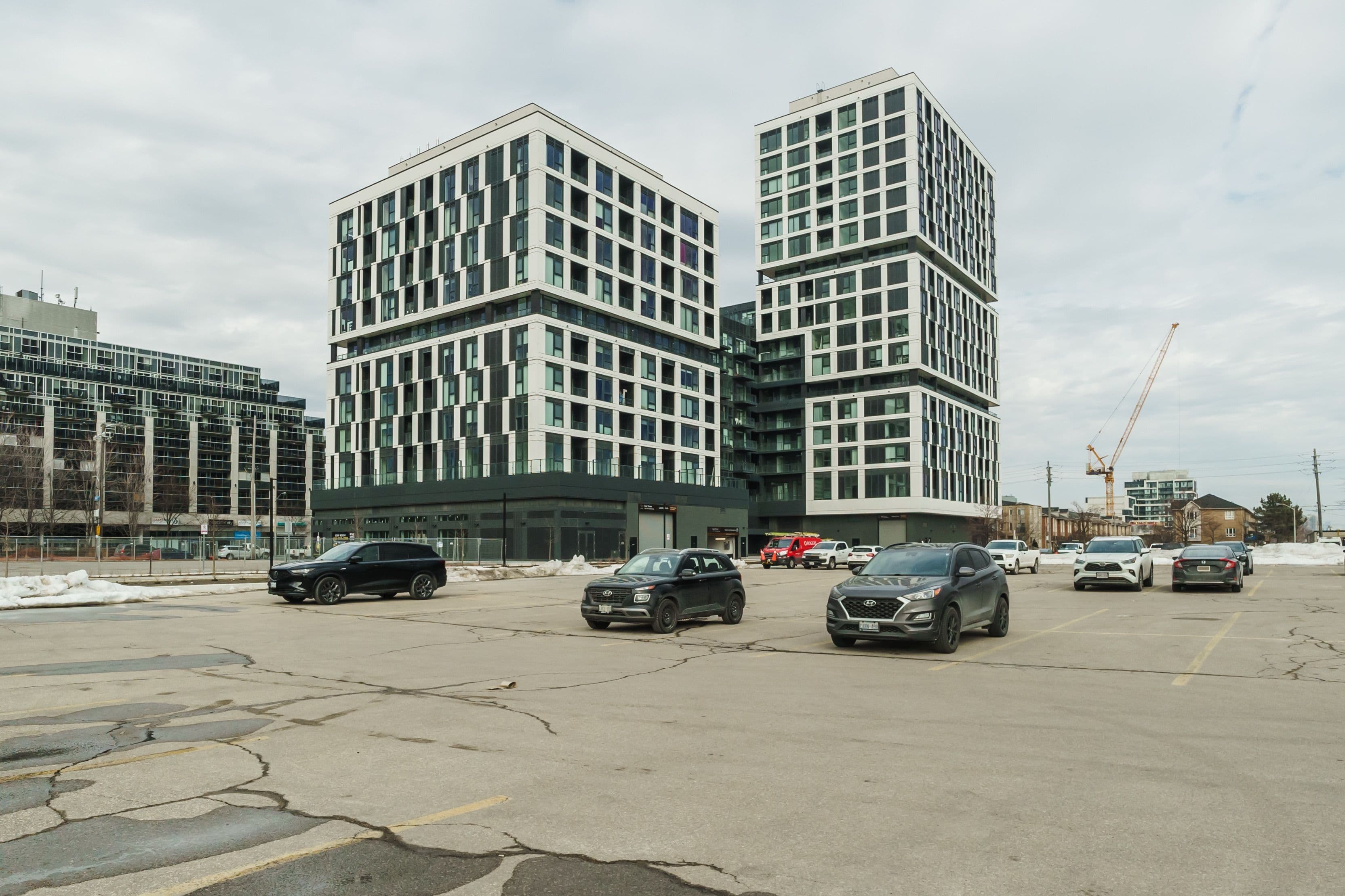 1007 The Queensway N/A 1608, Toronto W08, ON M8Z 0H4