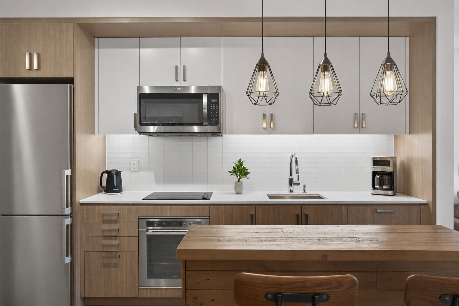 1575 Lakeshore Road W 354, Mississauga, ON L5J 0B1