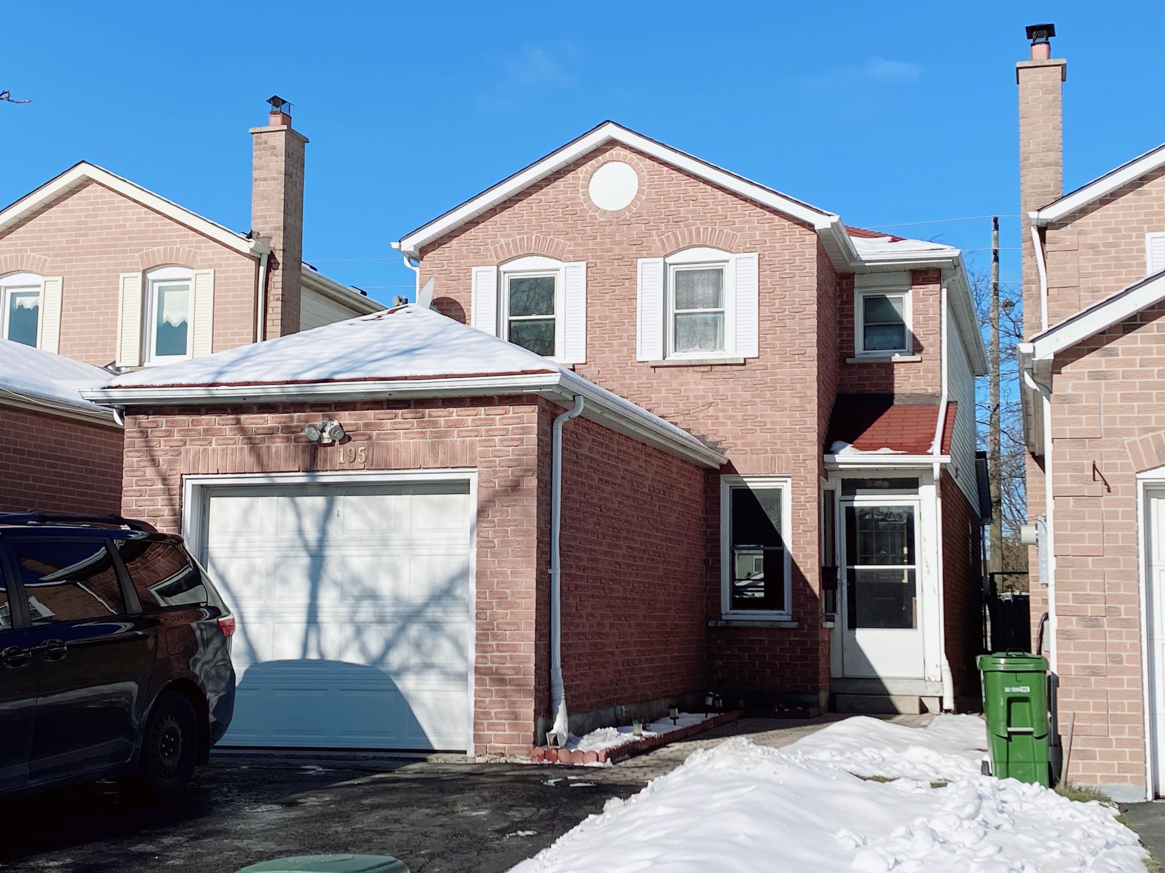 195 Enchanted Hills Crescent, Toronto E07, ON M1V 3P1