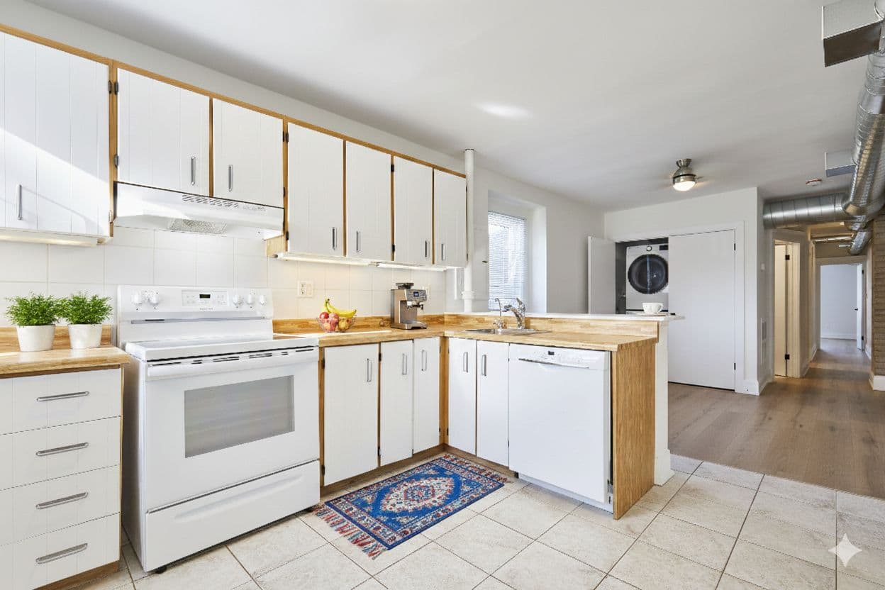 927 Kingston Road Upper, Toronto E02, ON M4E 1S6