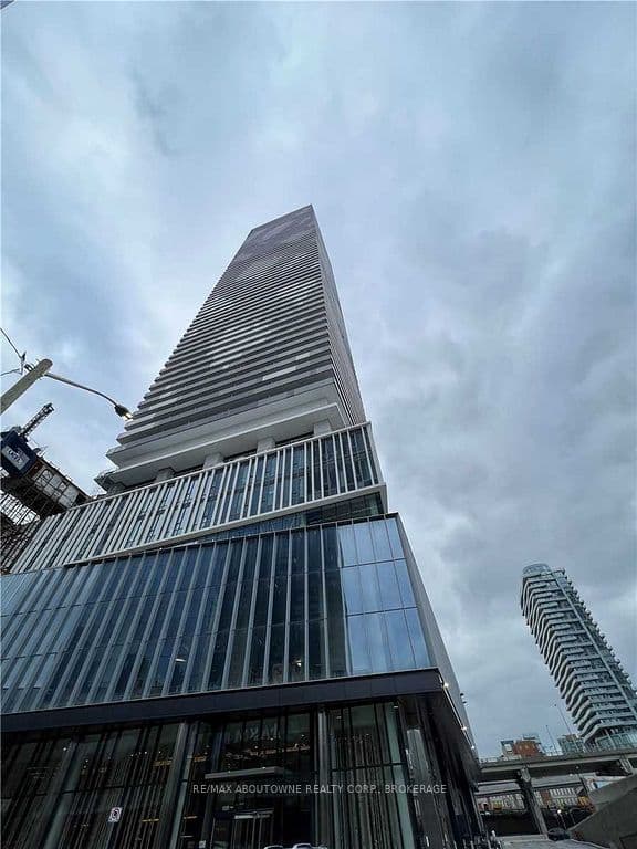 138 Downes Street 1105, Toronto C08, ON M5E 0E4