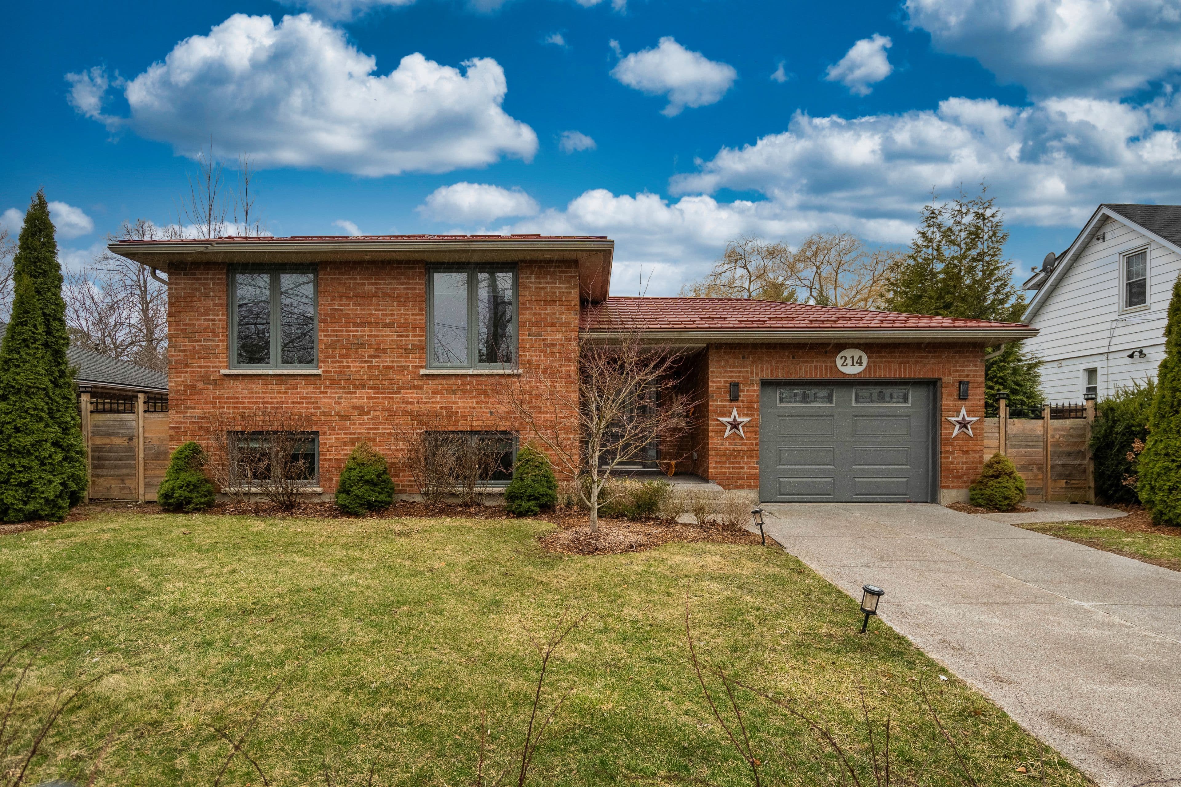 214 Mary Street, Niagara-on-the-Lake, ON L0S 1J0