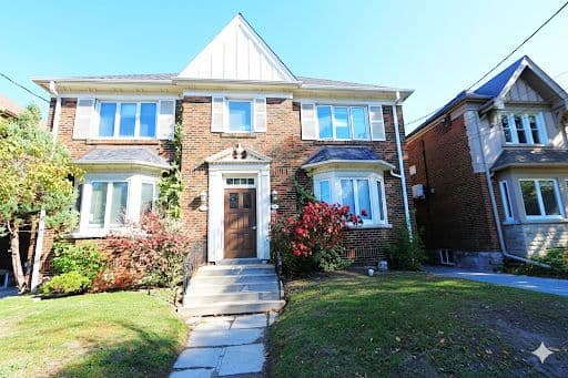 1753 Bayview Avenue 202, Toronto C11, ON M4G 3C5