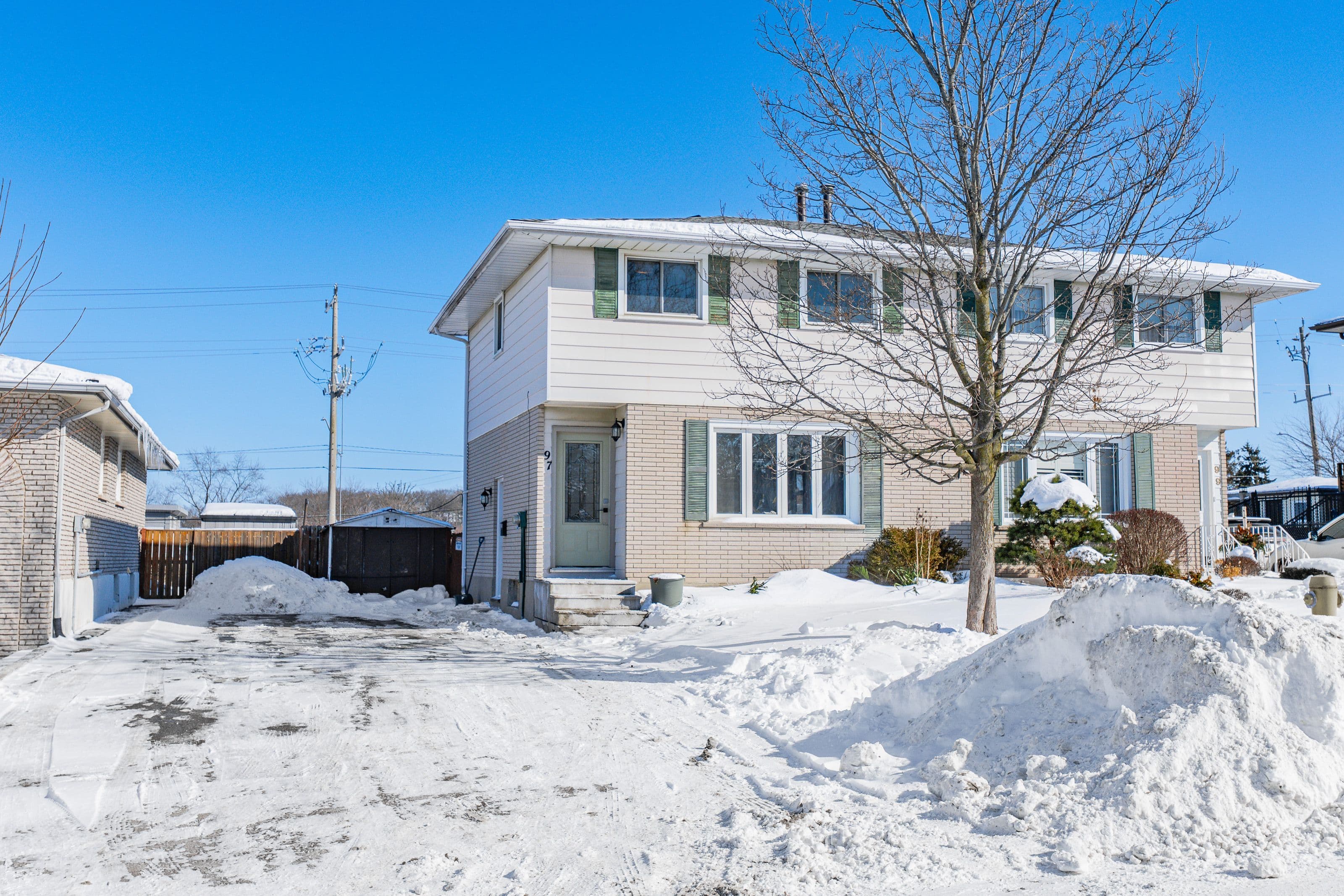 97 Moffat Drive, Cambridge, ON N1R 6C1