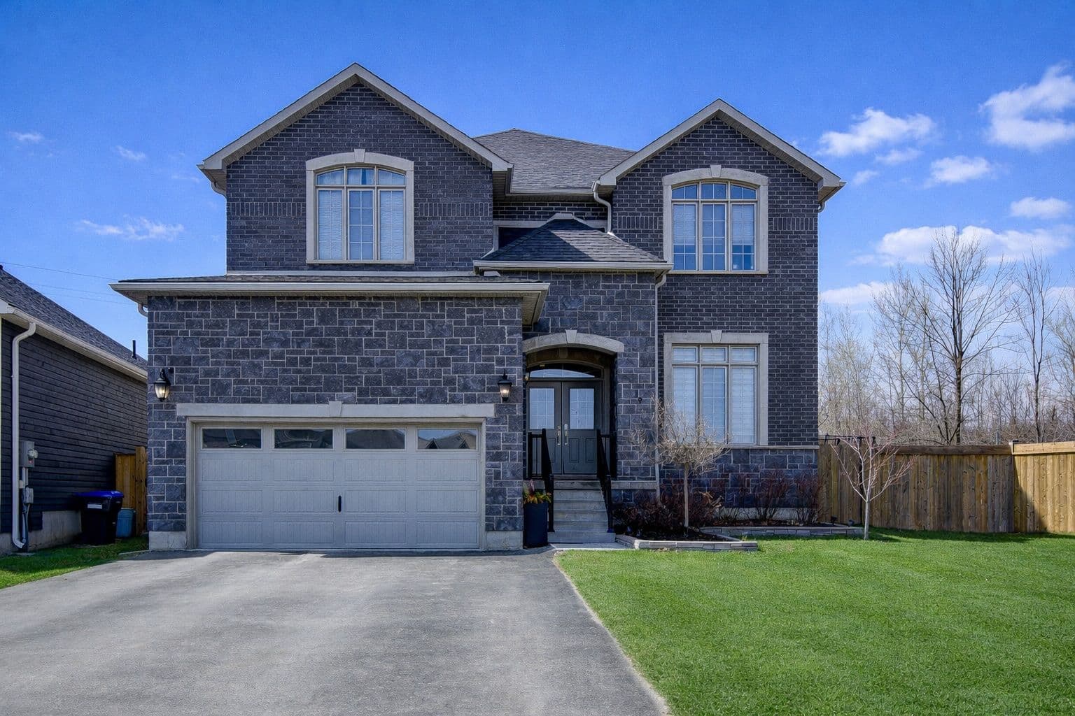 39 Gilpin Crescent, Collingwood, ON L9Y 0Z1