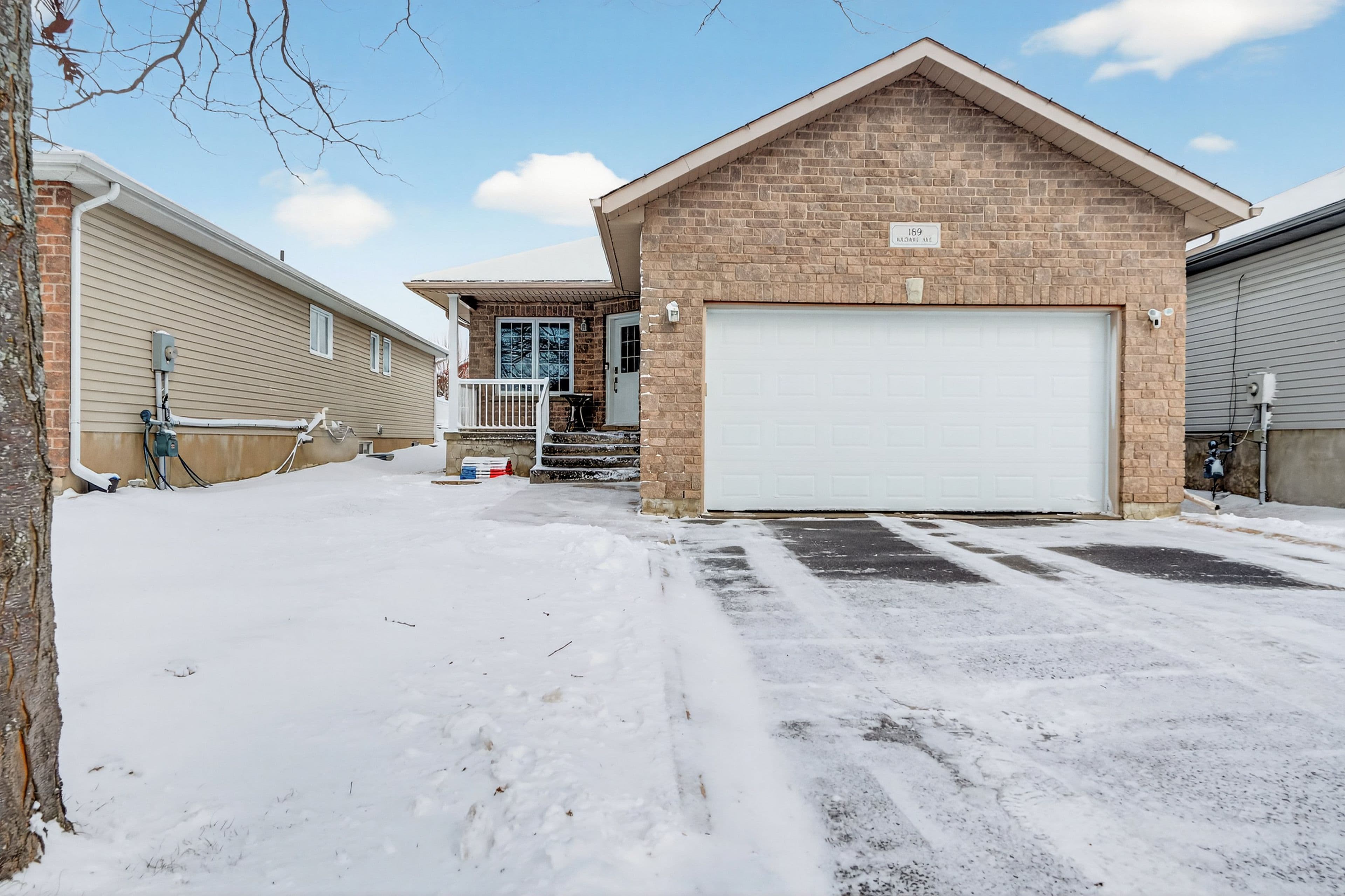 189 KILDARE Avenue, Loyalist, ON K7N 0A4