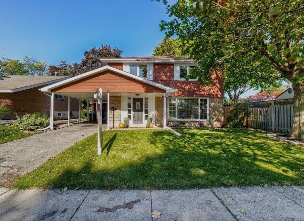 33 Cathedral Road, Brampton, ON L6W 2P1