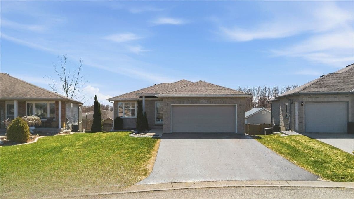11 Feltz Drive, Ingersoll, ON N5C 4E9