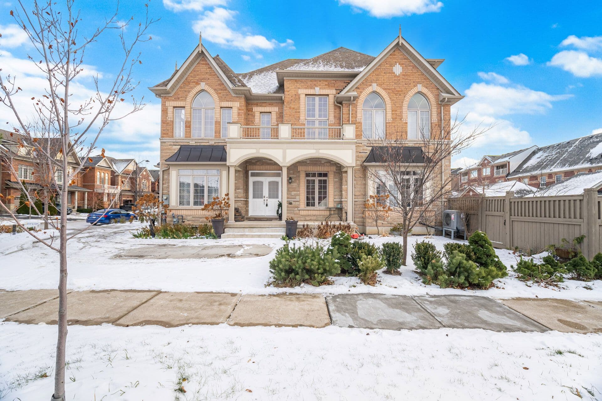 70 Hopewell Street, Vaughan, ON L4H 3Y2
