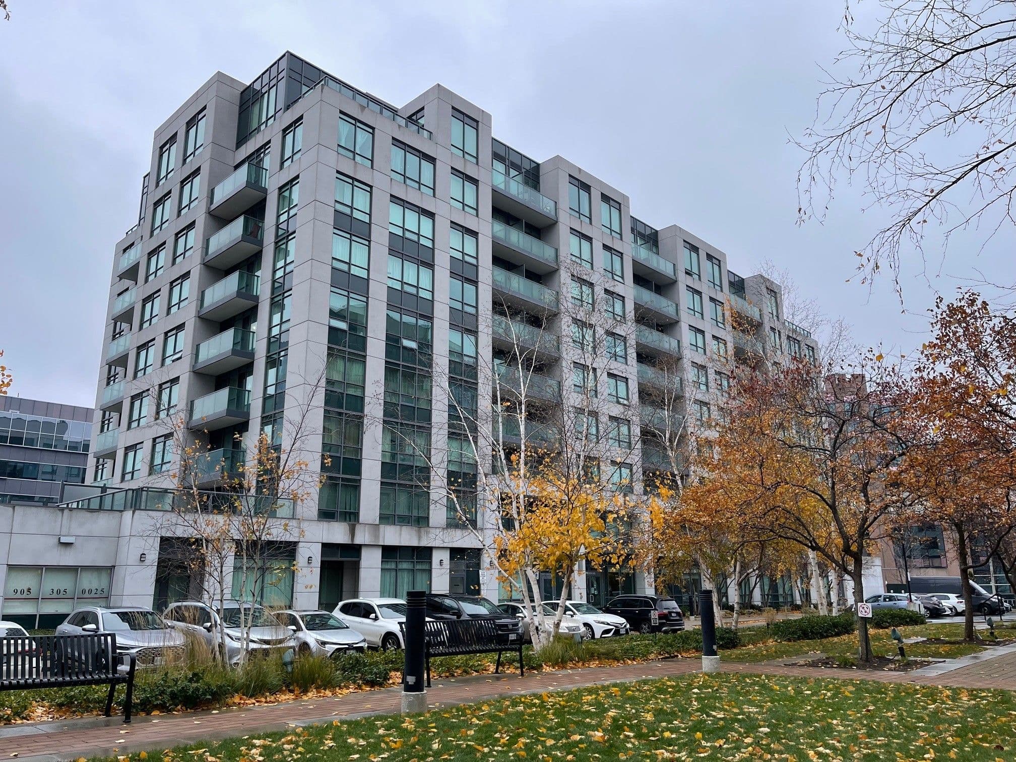 32 Clegg Road 819, Markham, ON L6G 0B2