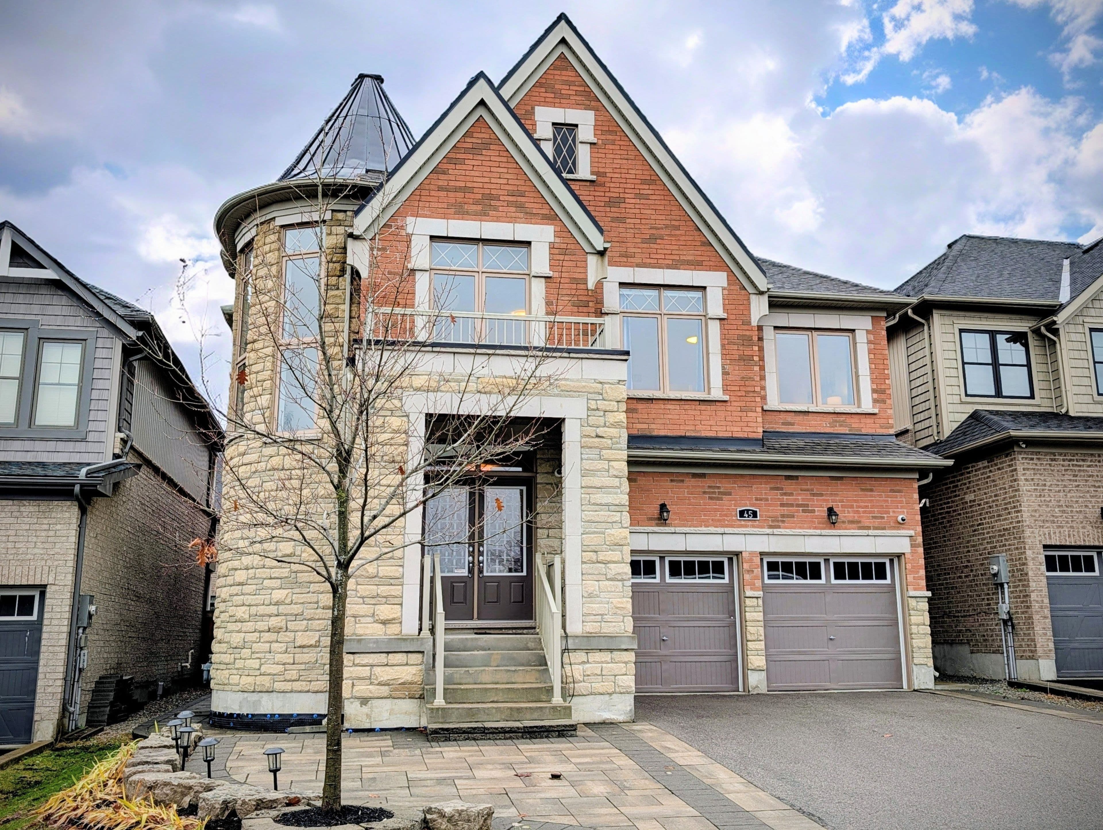 45 Chessington Avenue, East Gwillimbury, ON L9N 0R5