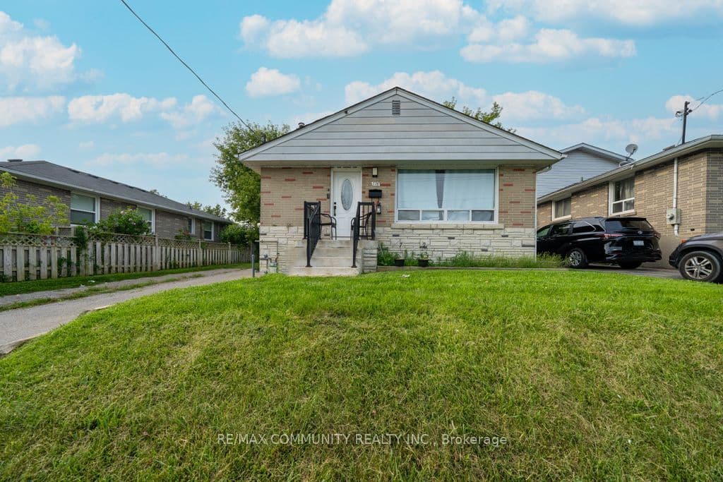 776 Phillip Murray Avenue Basement, Oshawa, ON L1J 1J3