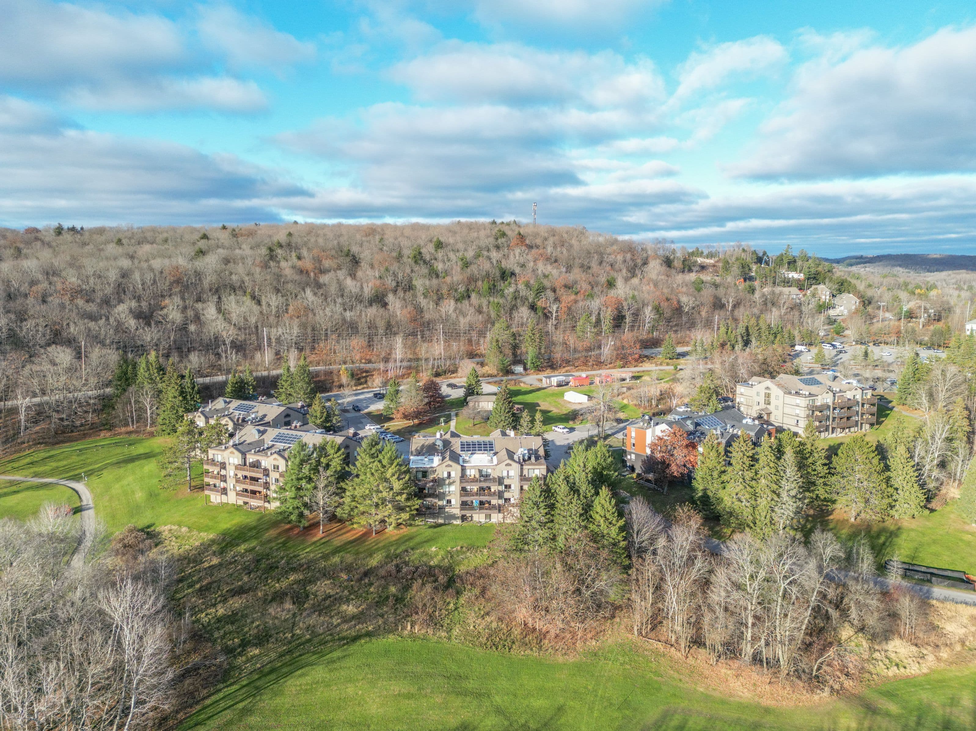 1235 DEERHURST Drive 53-201, Huntsville, ON P1H 2E8