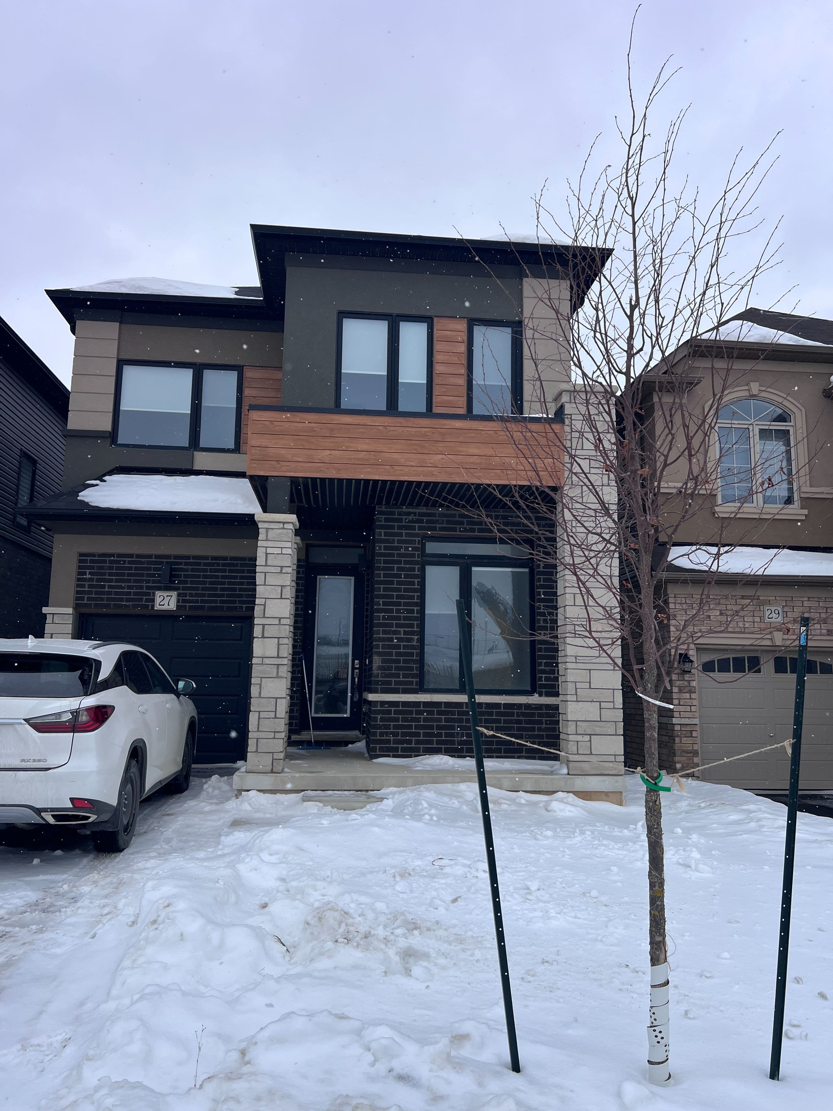 27 Hitchman Street, Brant, ON N3L 3E3