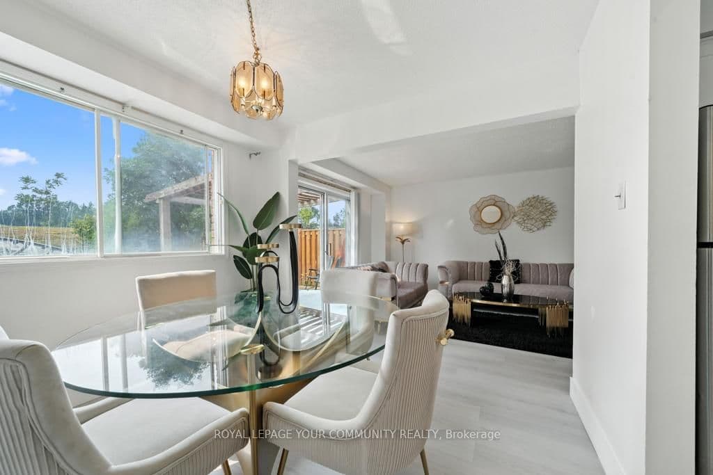 104 Garden Drive, Barrie, ON L4N 5K2