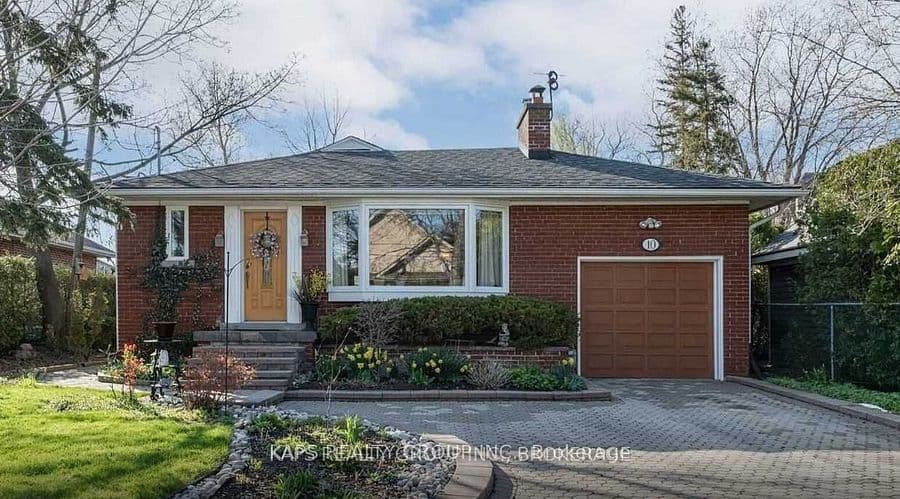 10 Wanita Road, Mississauga, ON L5G 1B1