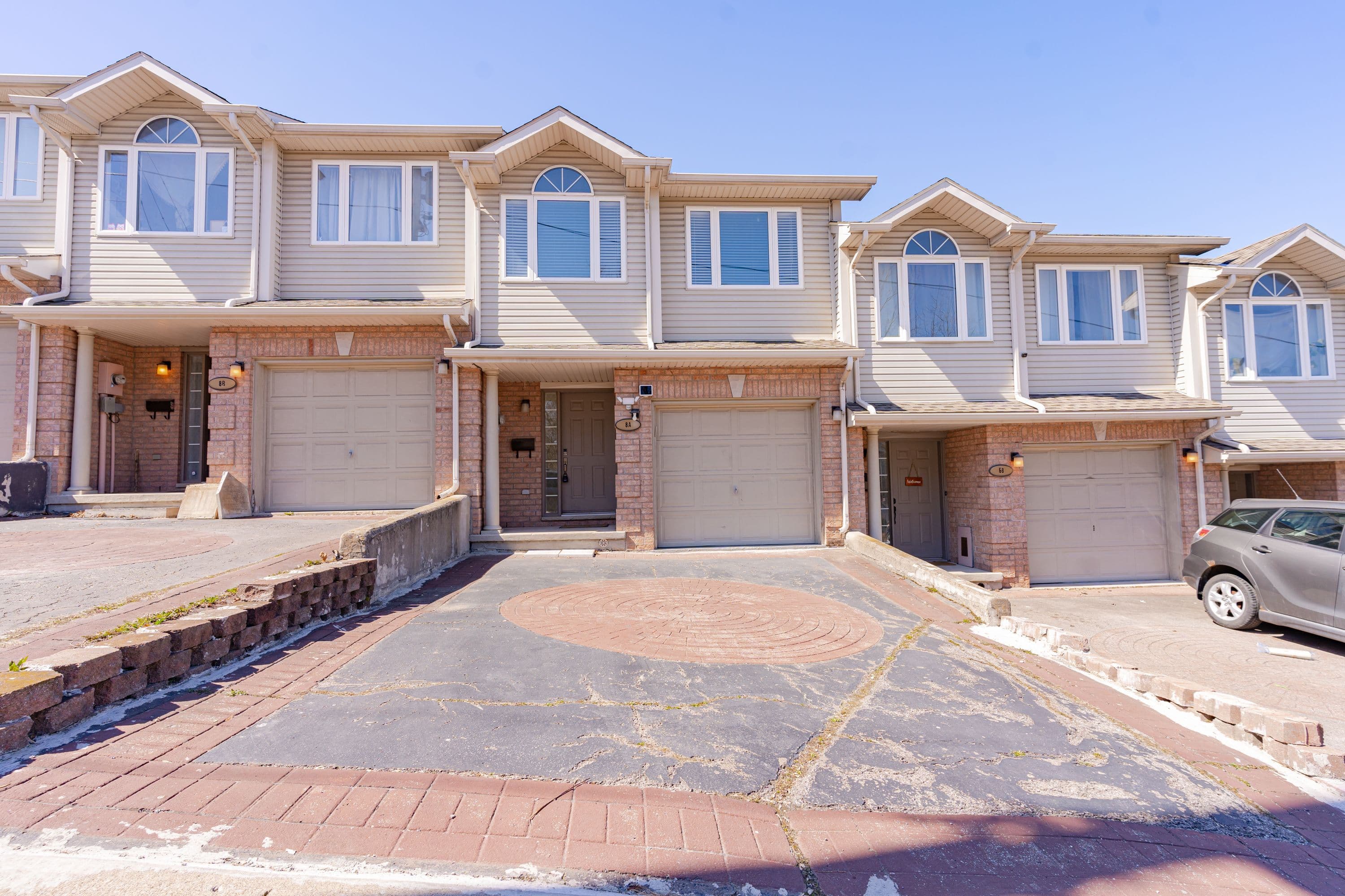 8A Hainer Street, St. Catharines, ON L2S 1M4