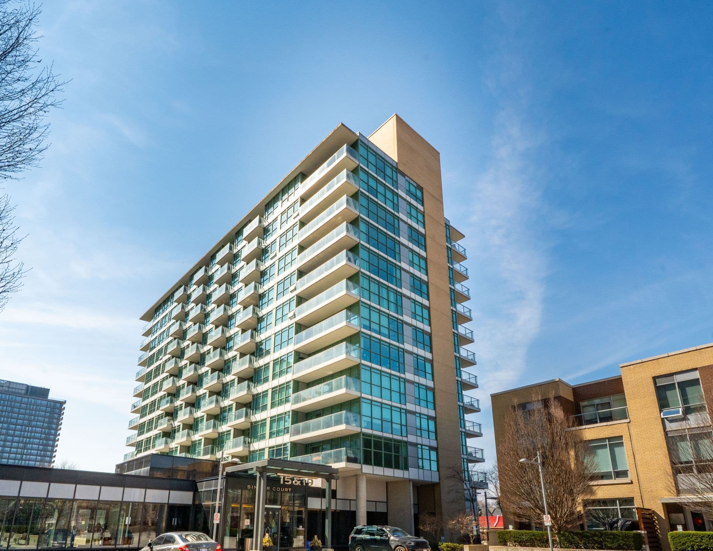 15 Singer Court 616, Toronto C15, ON M2K 0B4