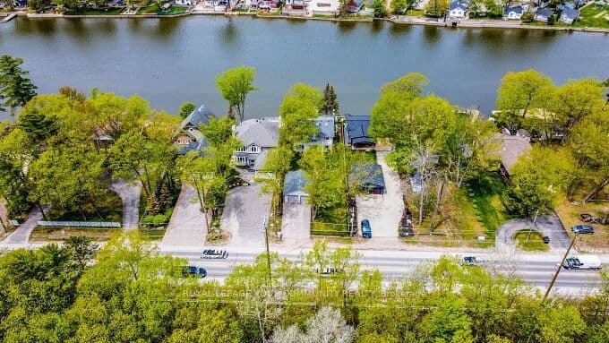 1226 River Road W, Wasaga Beach, ON L9Z 2W7