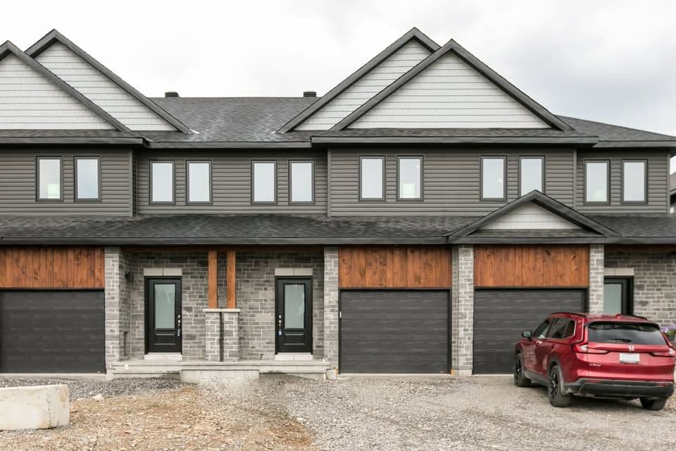 106 Dowdall Circle, Carleton Place, ON K7C 0S4