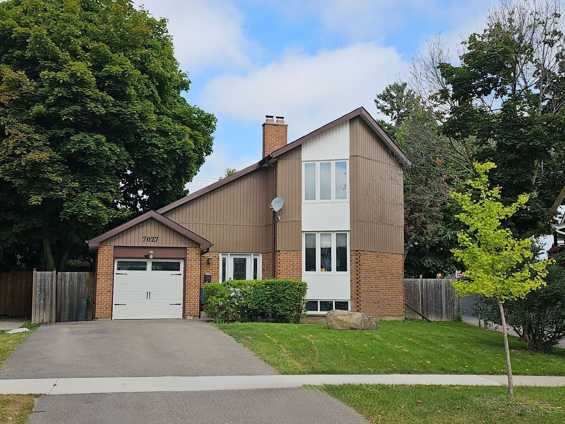7027 Estoril Road, Mississauga, ON L5N 1N3