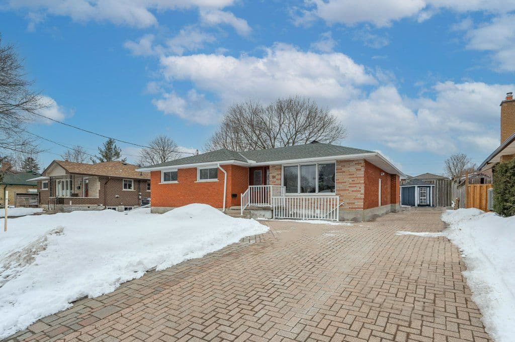 31 Sunnylea Crescent, Guelph, ON N1E 1W3