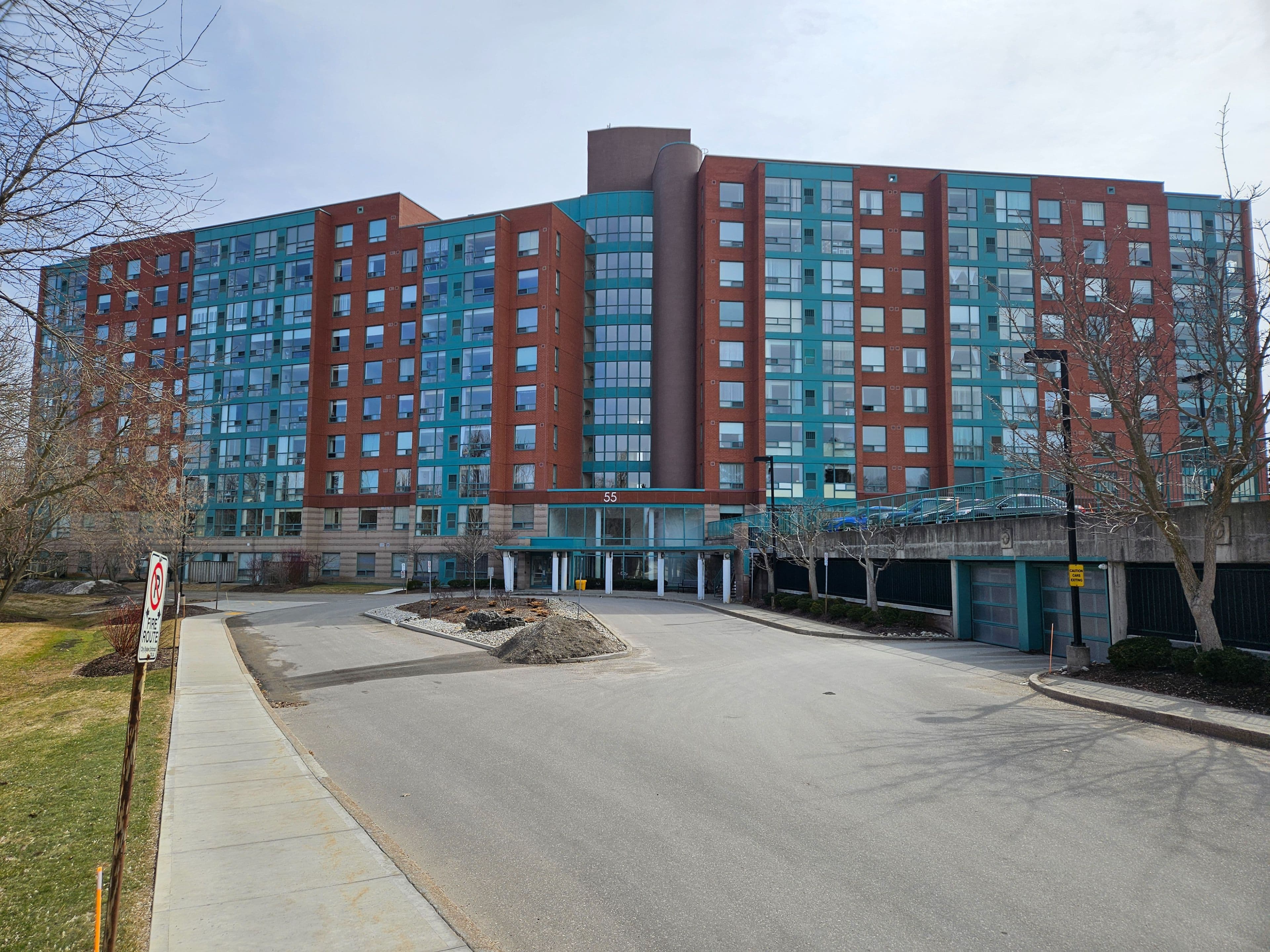 55 Blue Springs Drive 805, Waterloo, ON N2J 4T3