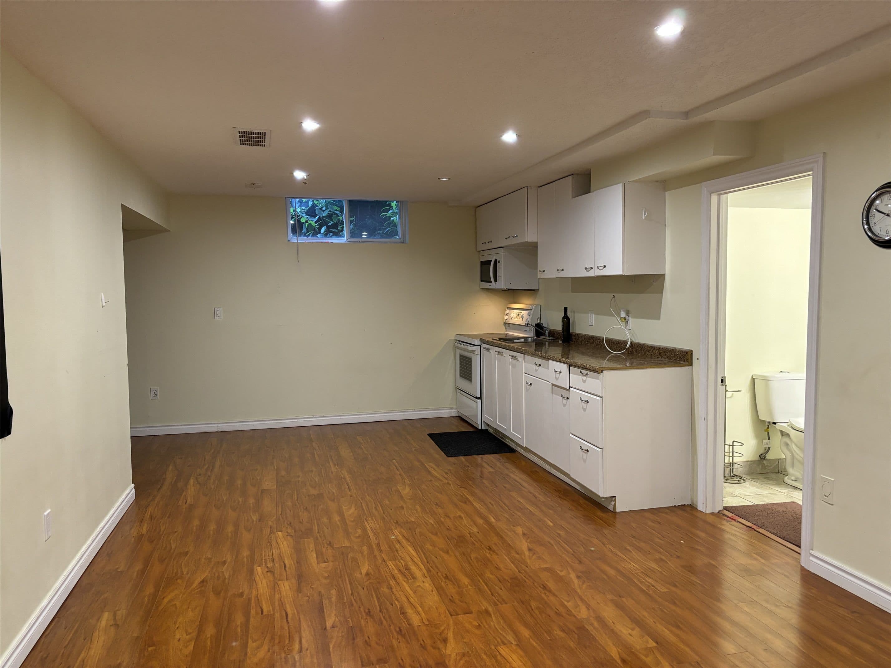 114 CLAIRFIELDS Drive W Lower, Guelph, ON N1G 5A5