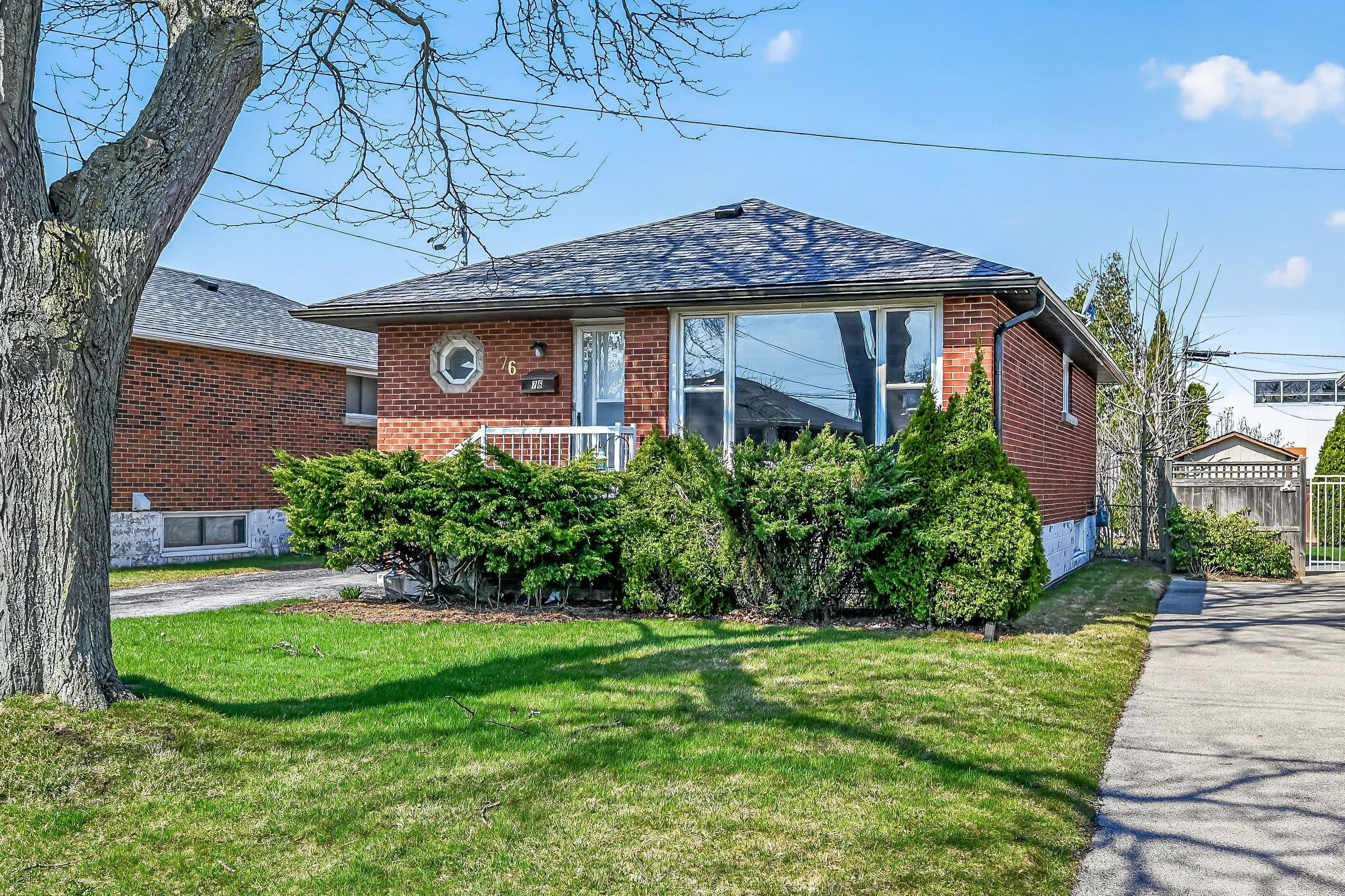 76 Terrace Drive, Hamilton, ON L9A 2Y6