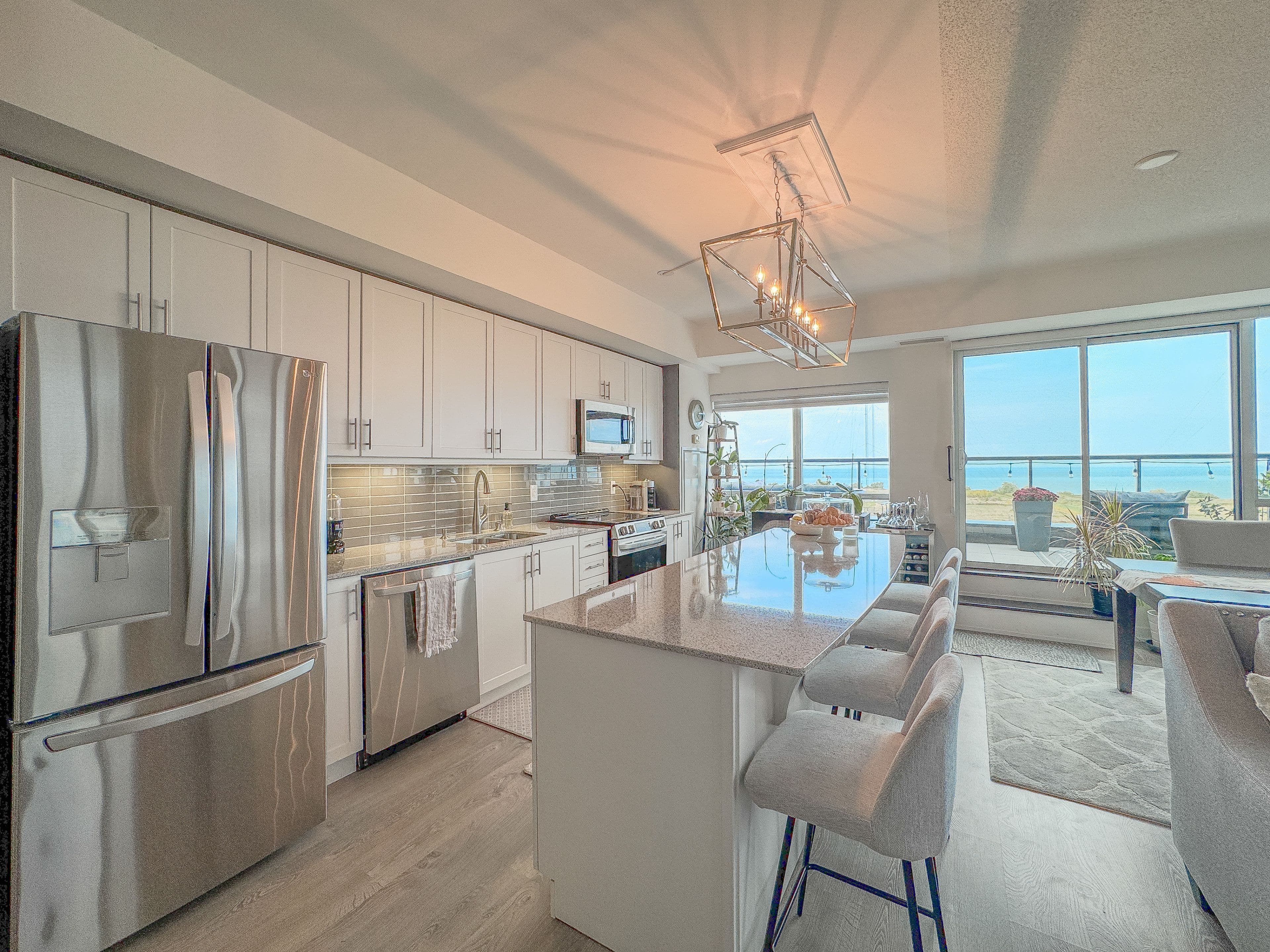 550 North Service Road 607, Grimsby, ON L3M 4E8