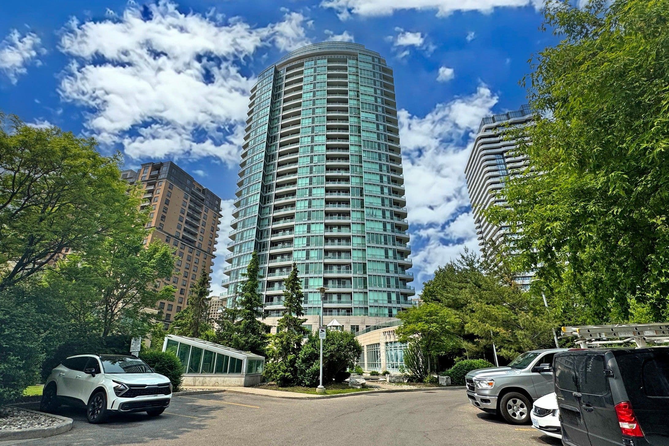 60 Byng Avenue 2512, Toronto C14, ON M2N 4K3