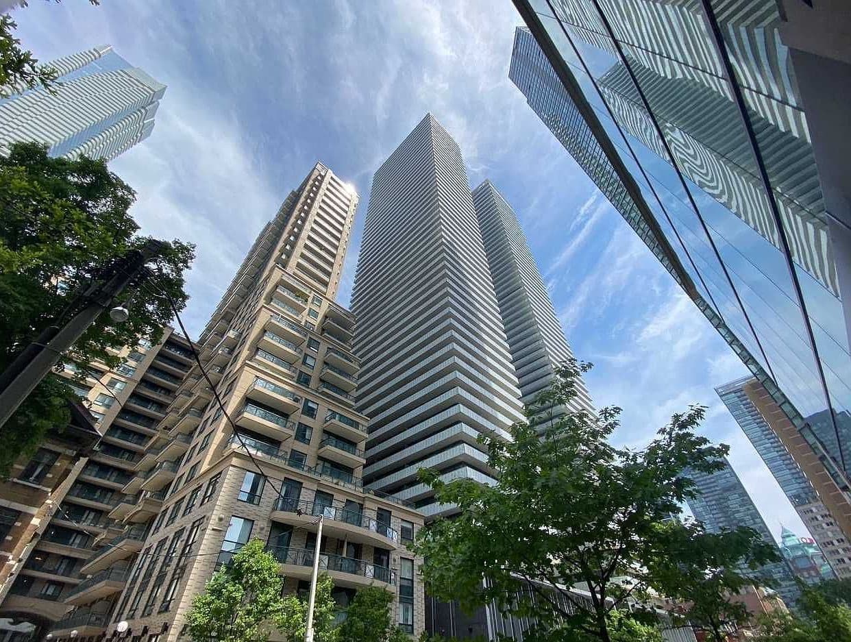 42 Charles Street E 1609, Toronto C08, ON M4Y 0B7