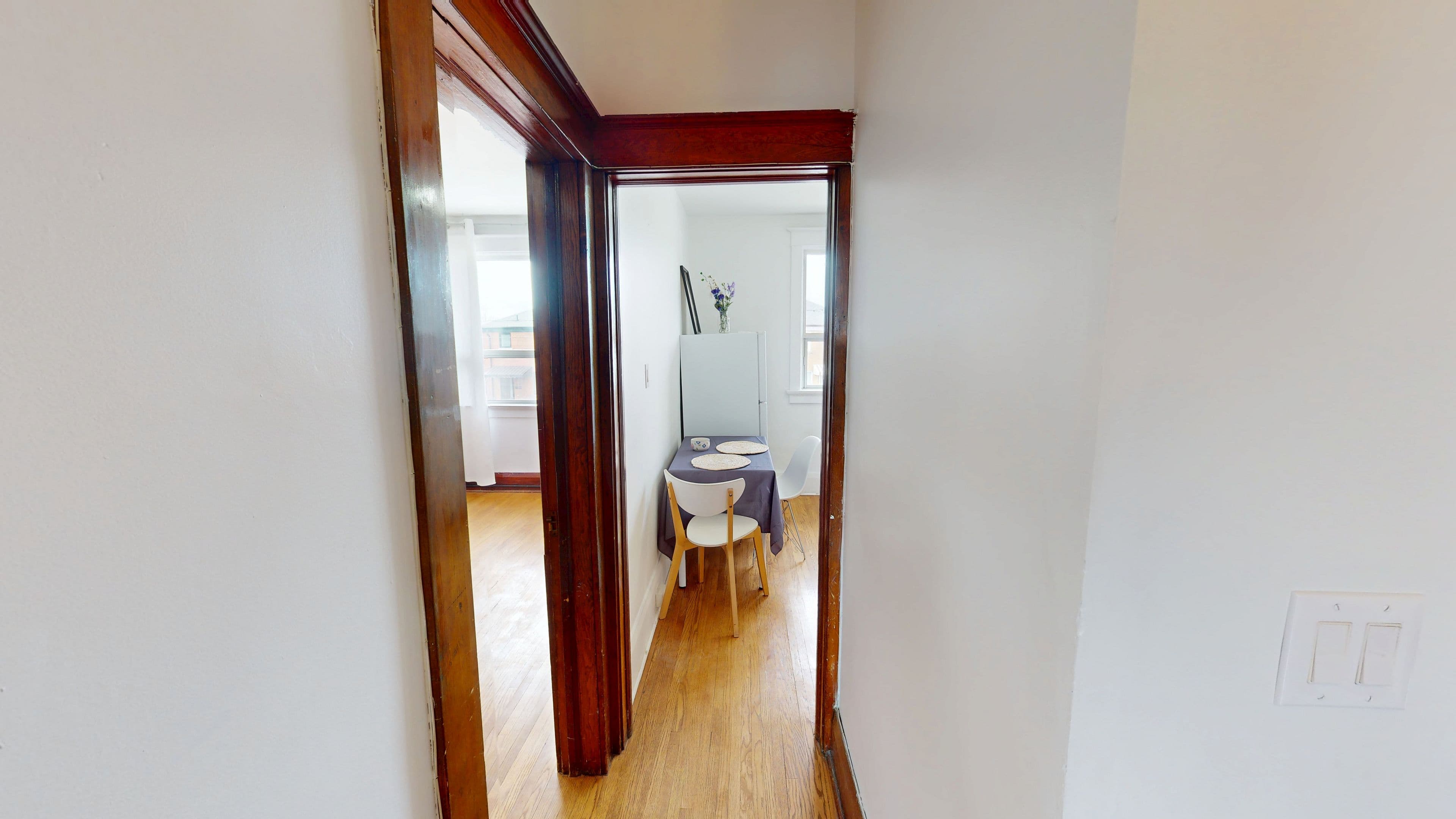 275 Oakwood Avenue Upper, Toronto C03, ON M6E 2V3