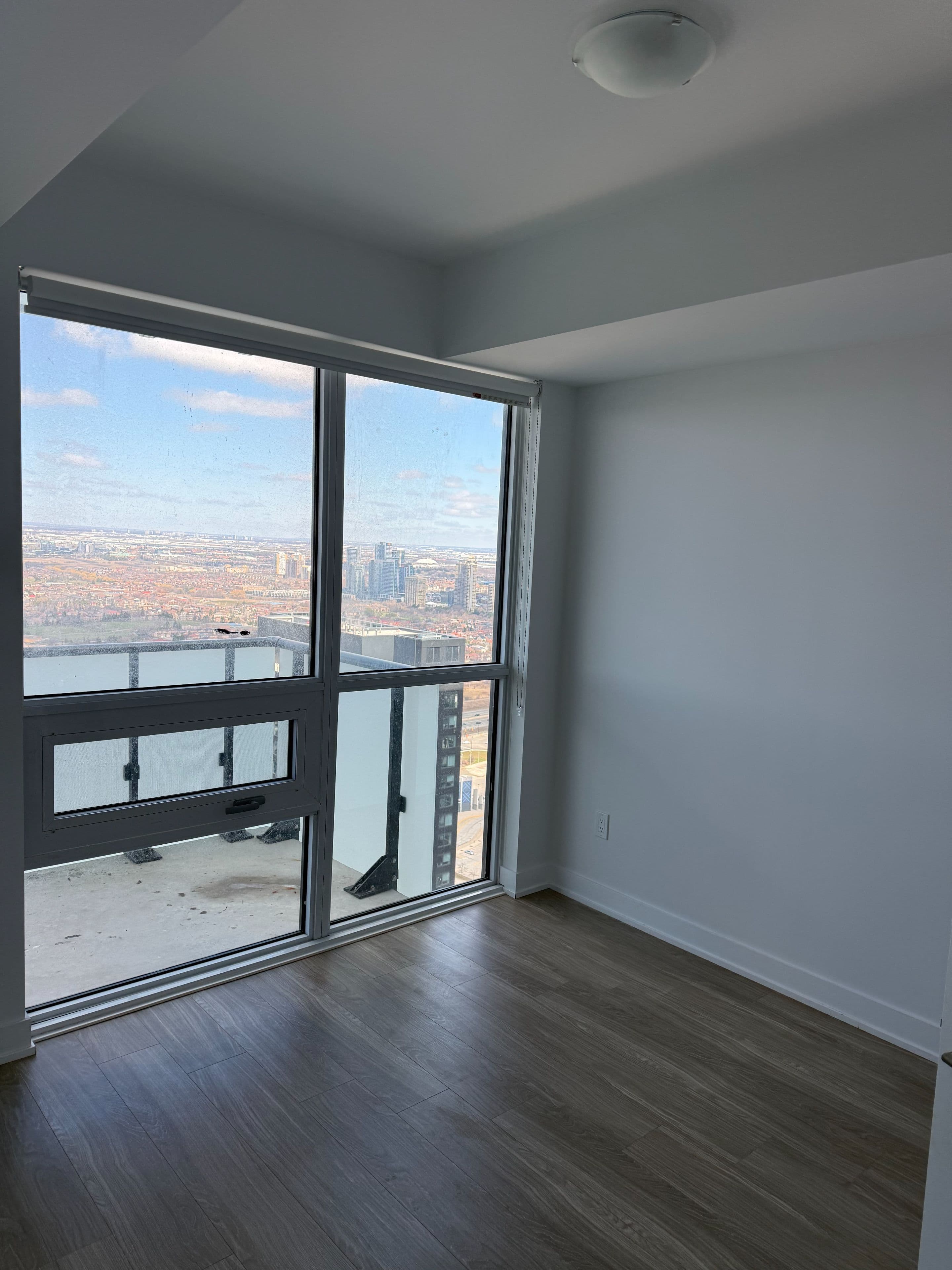 430 Square One Drive 4510, Mississauga, ON L5B 0L6