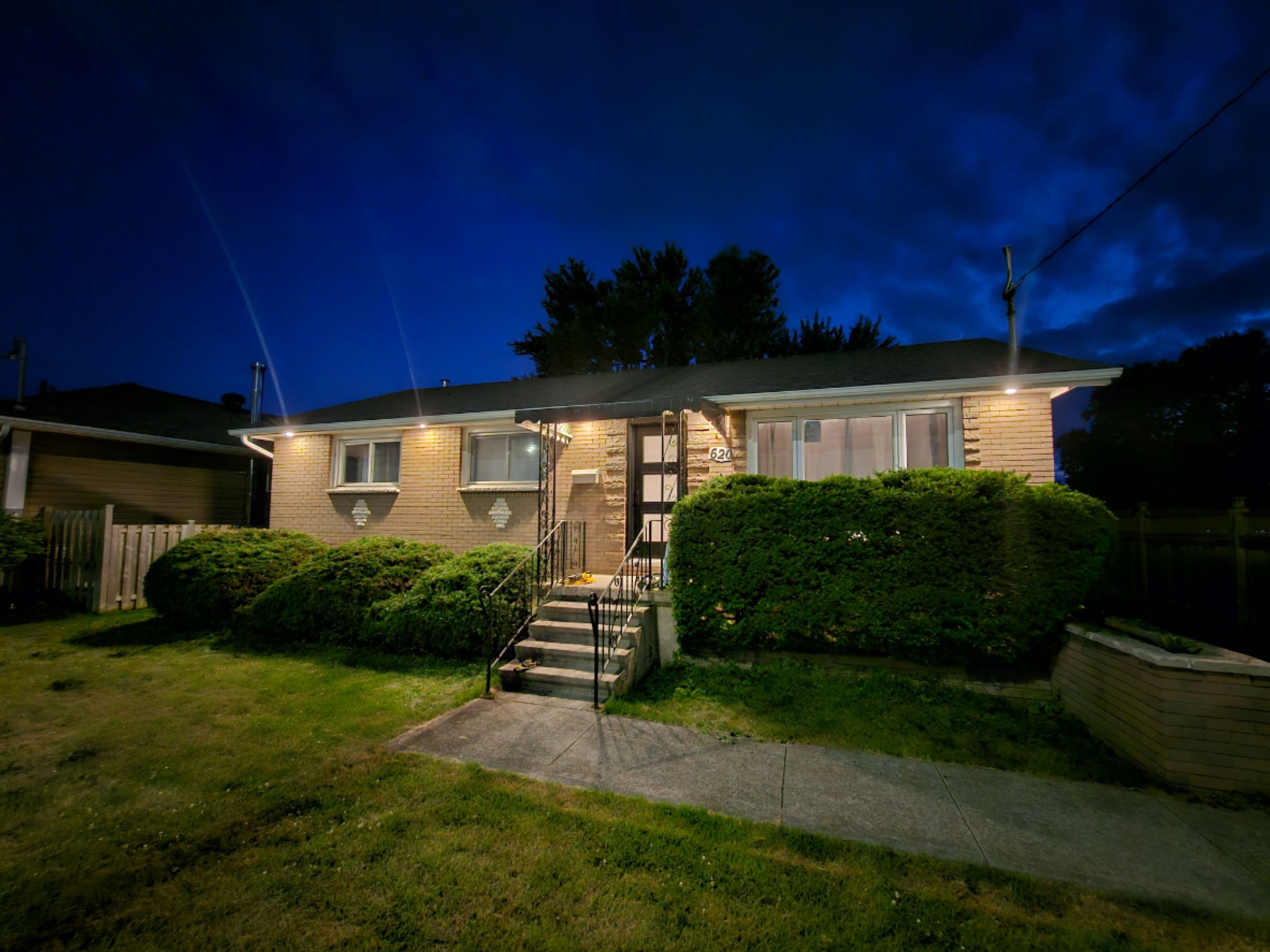 620 Sidney Street B, Belleville, ON K8P 4A6