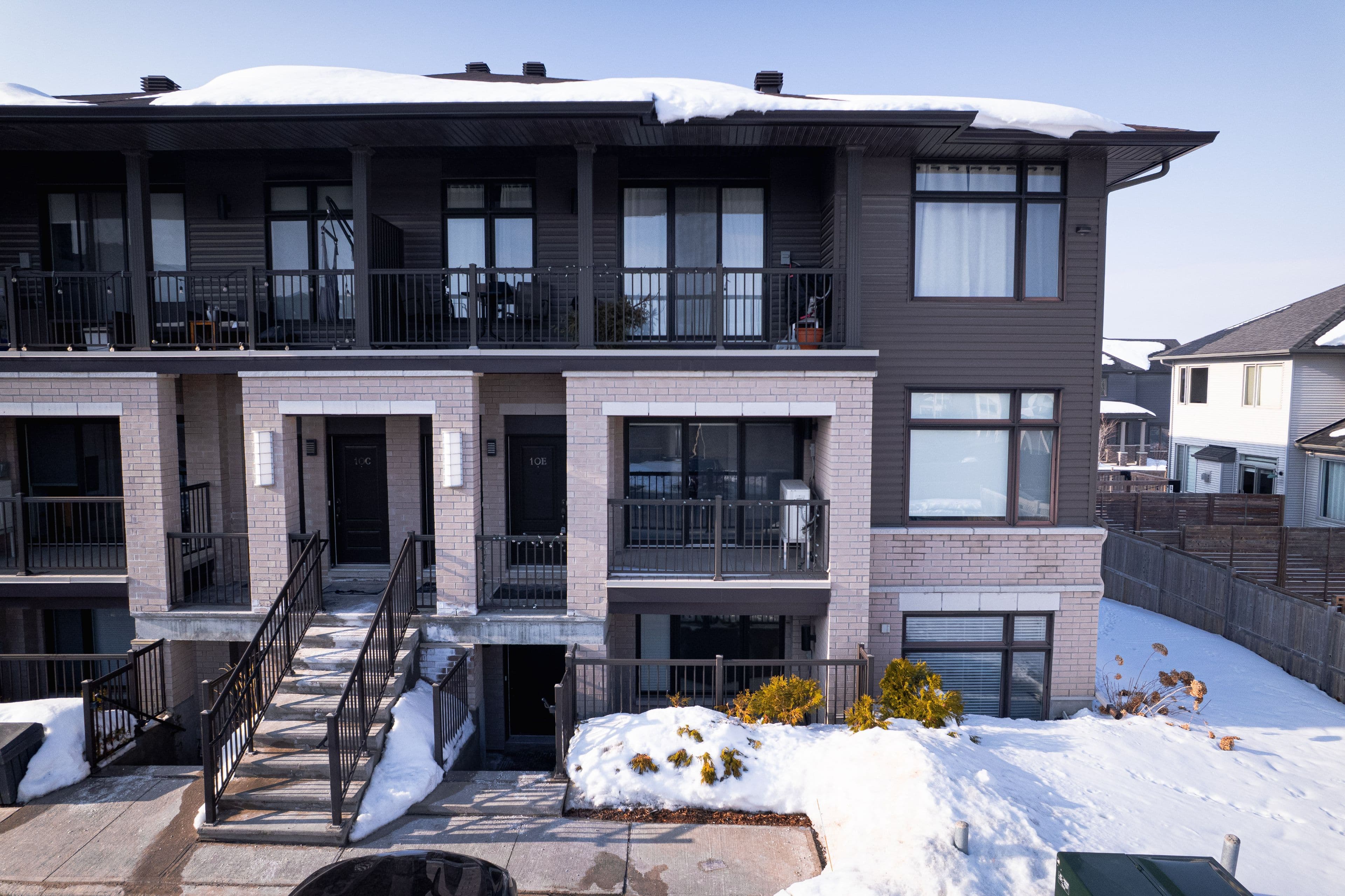 10 Jaguar Private E, Kanata, ON K2V 0J3