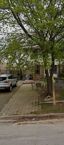 71 Daphne Crescent, Barrie, ON L4M 2Y7