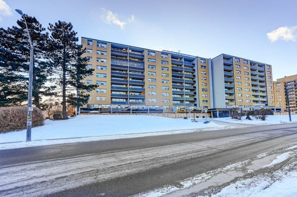 15 ALBRIGHT Road 17, Hamilton, ON L8K 5J2