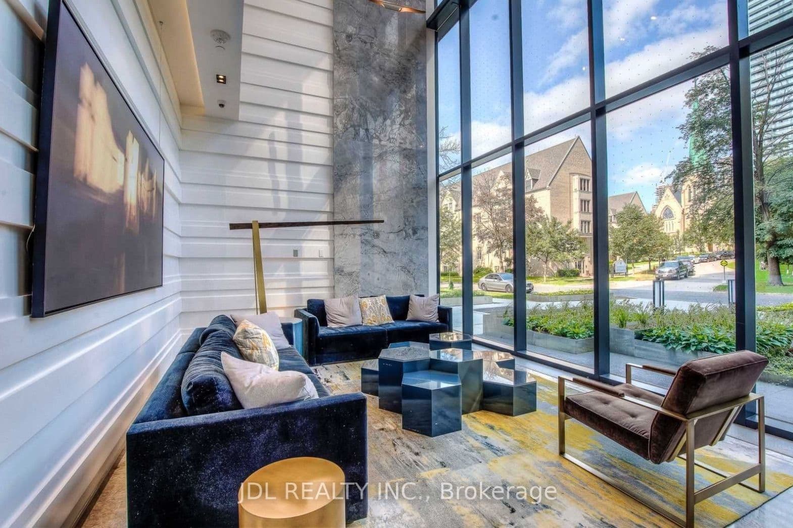 57 ST JOSEPH Street 1108, Toronto C01, ON M5S 0C5