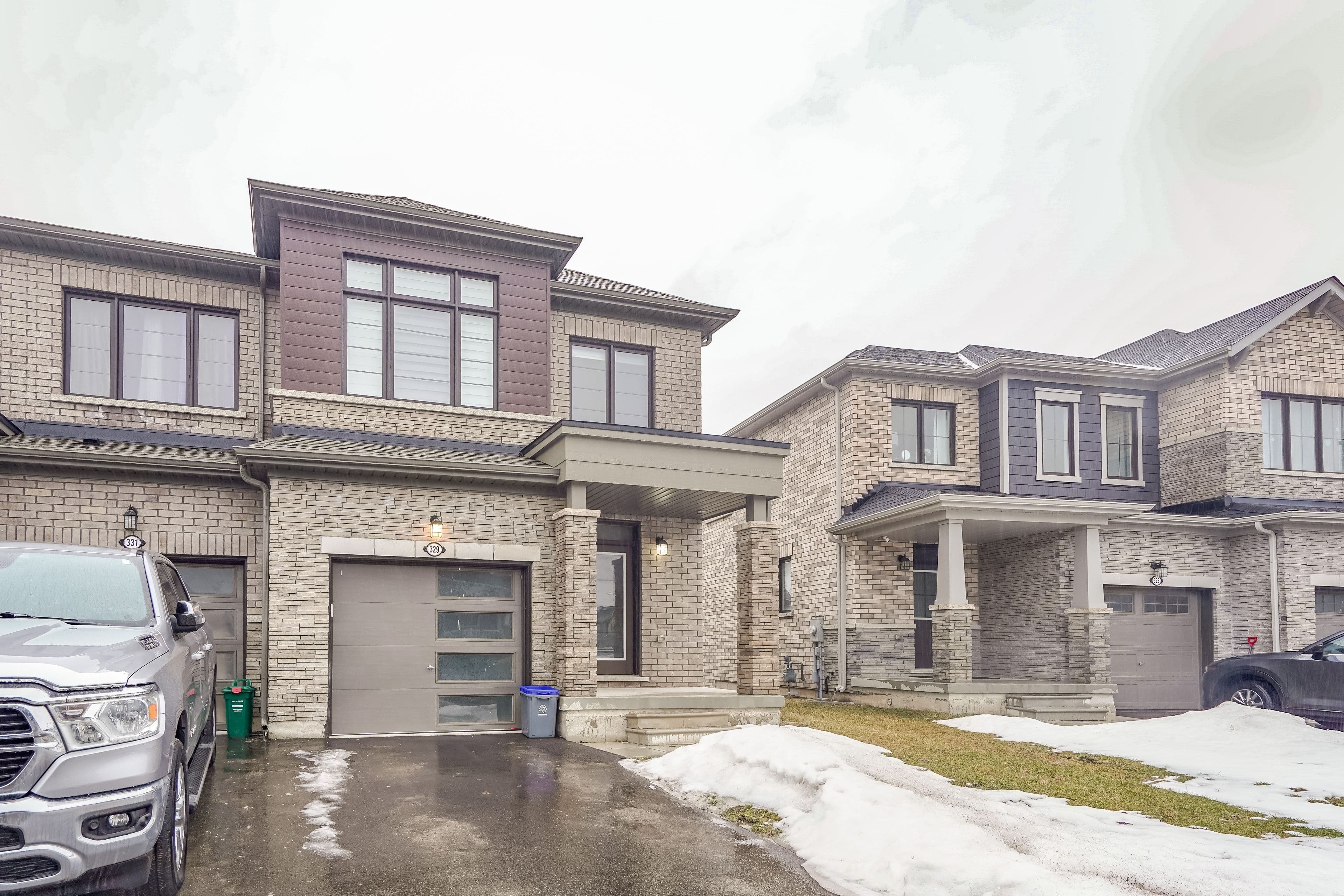 329 Vanilla Trail, Thorold, ON L2V 0K8