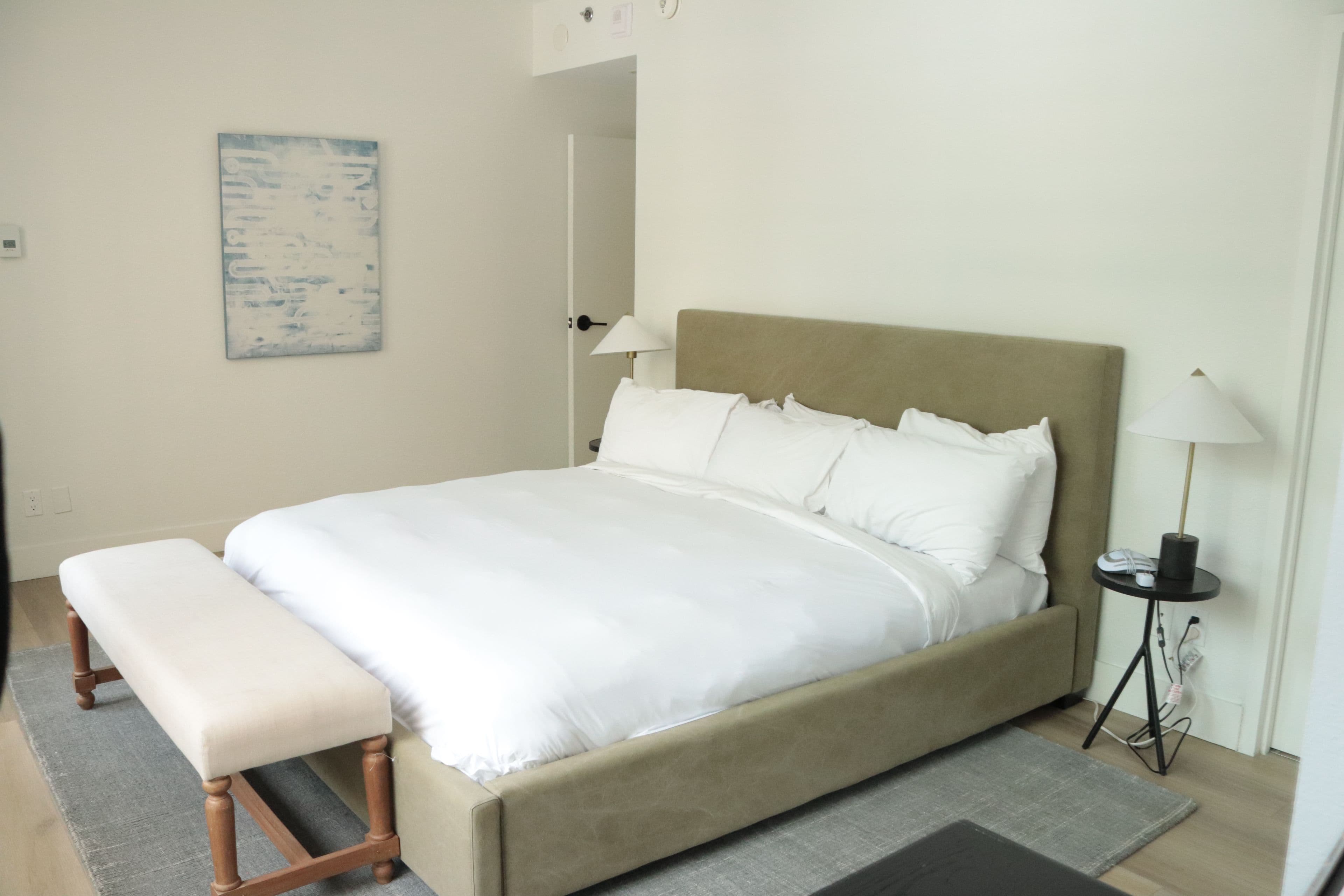 161 Laurier Avenue W 717, Ottawa Centre, ON K1P 5J2