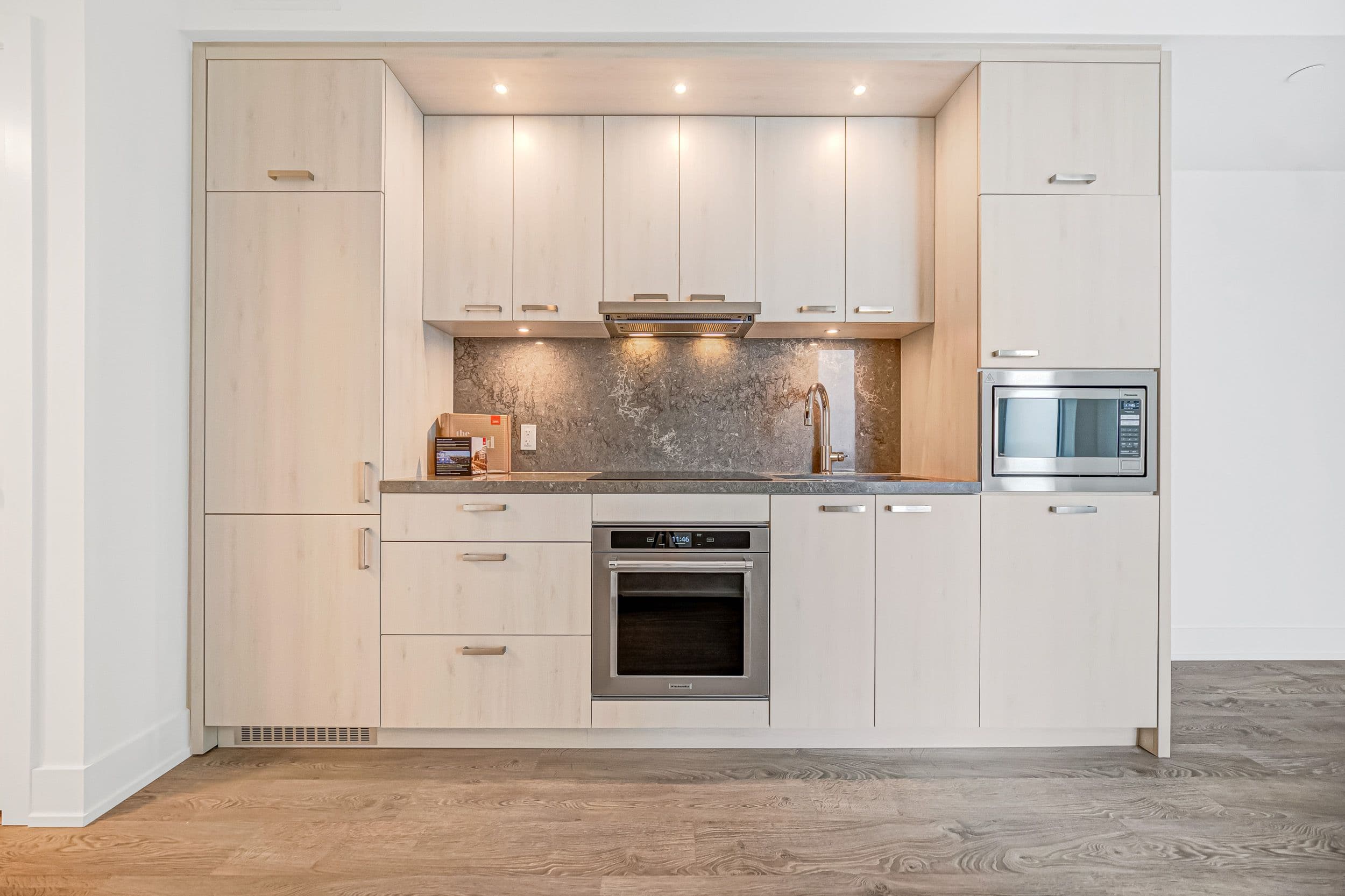 858 Dupont Street 501, Toronto W02, ON M6G 0C1