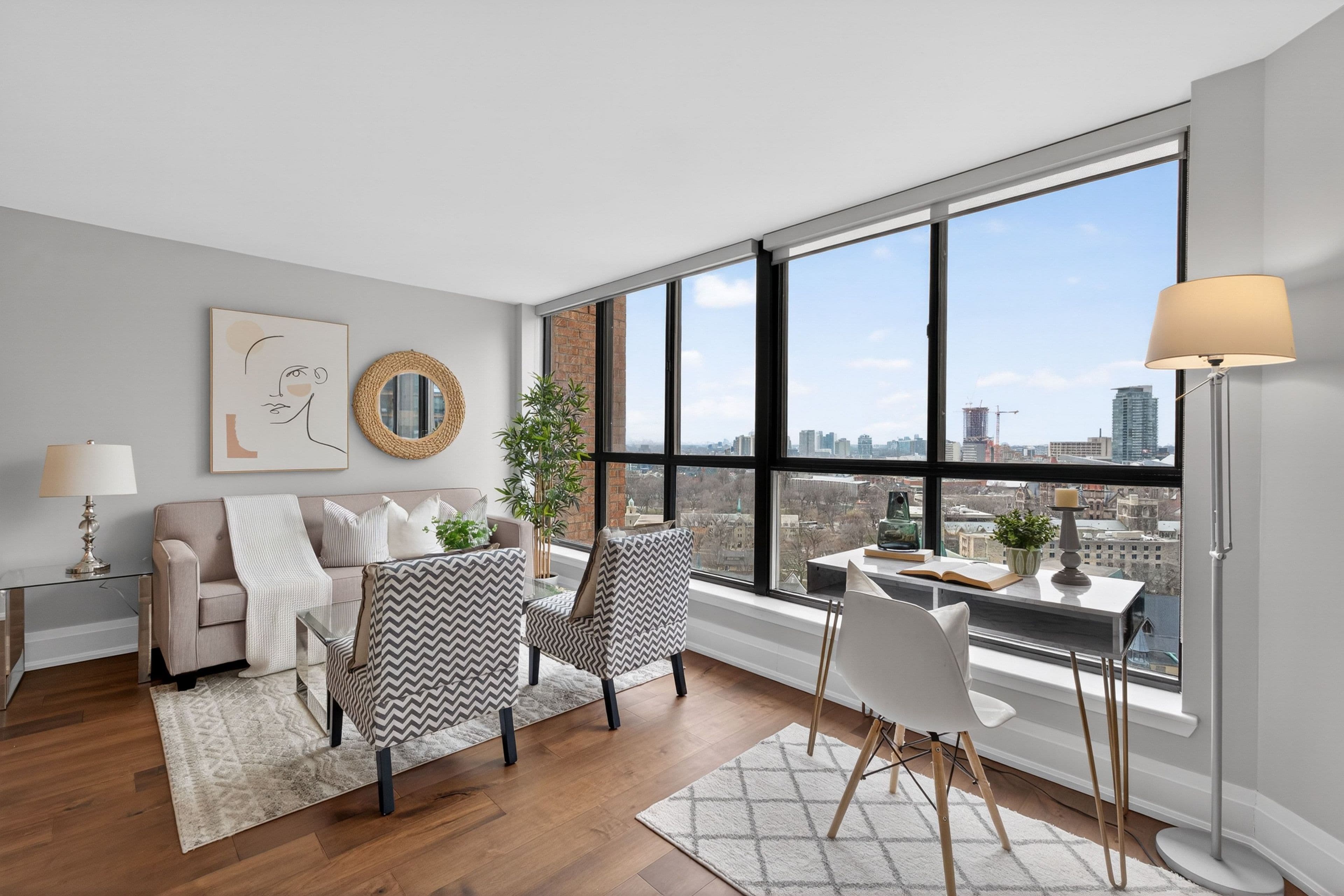 44 St Joseph Street 1715, Toronto C01, ON M4Y 2W4