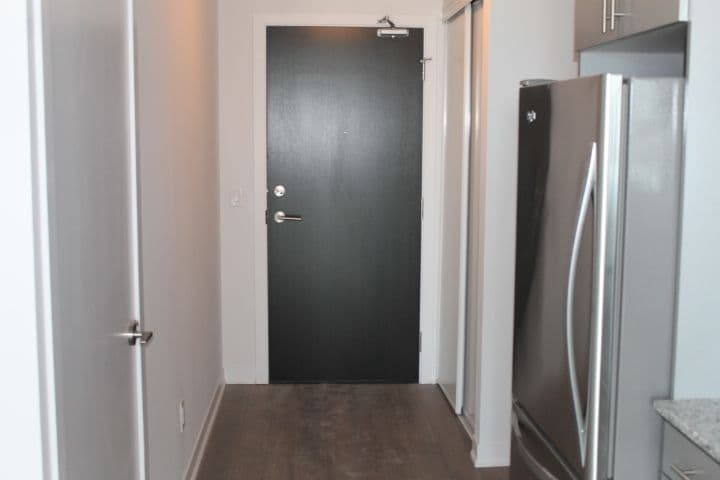 60 Berwick Avenue 1312, Toronto C10, ON M5P 0A3