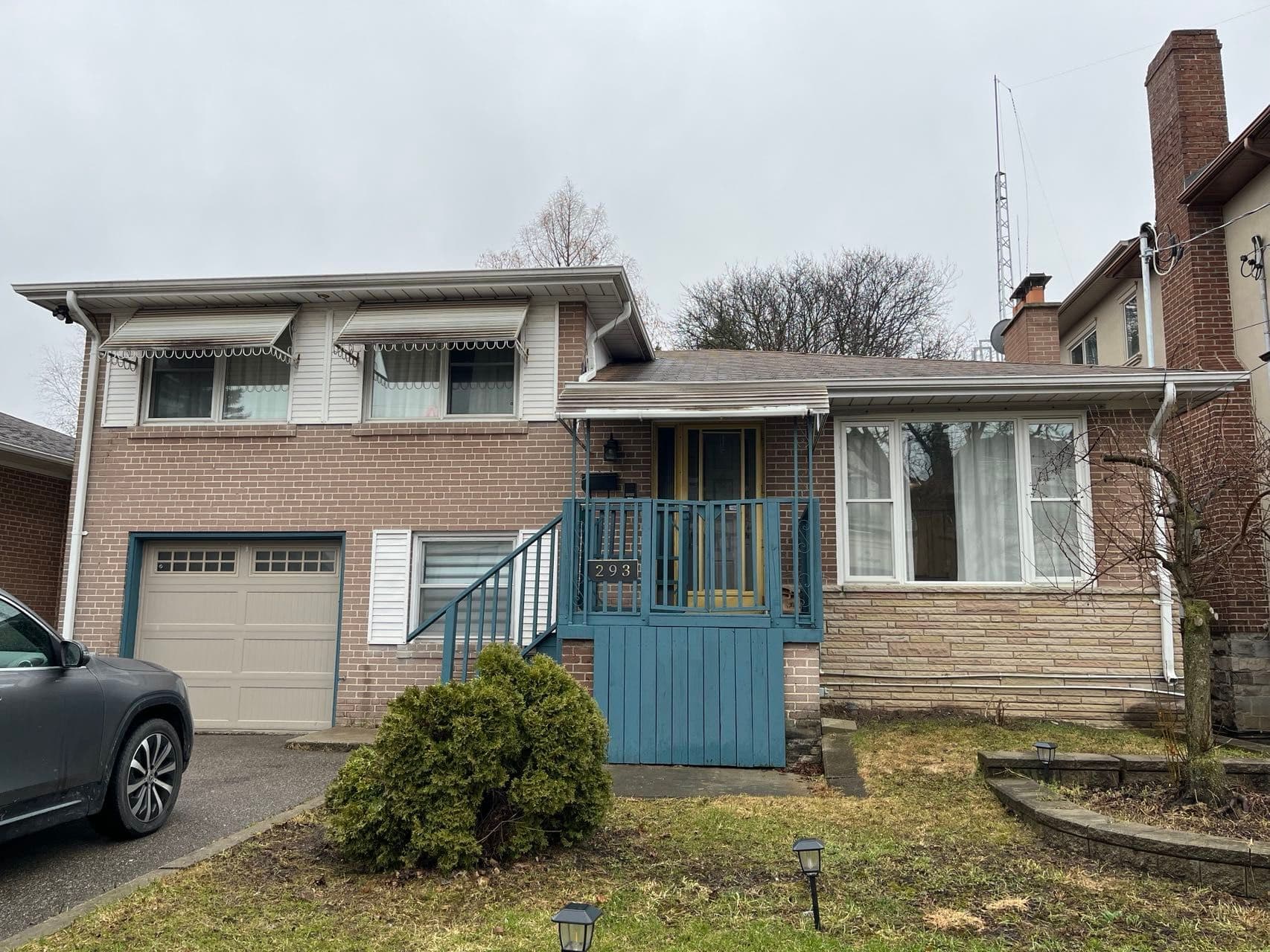 293 Dunforest Avenue, Toronto C14, ON M2N 4K1