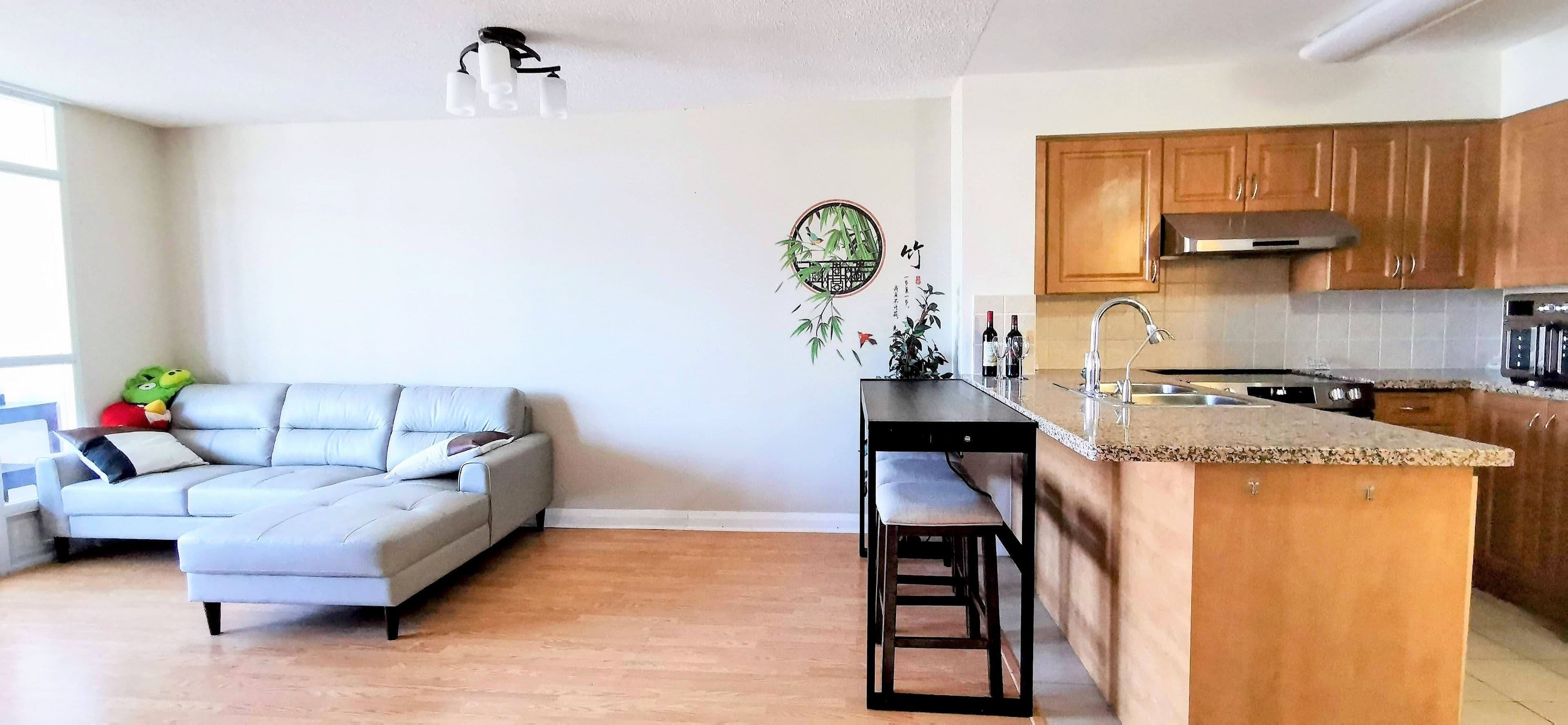 7363 Kennedy Road 613, Markham, ON L3R 1G8